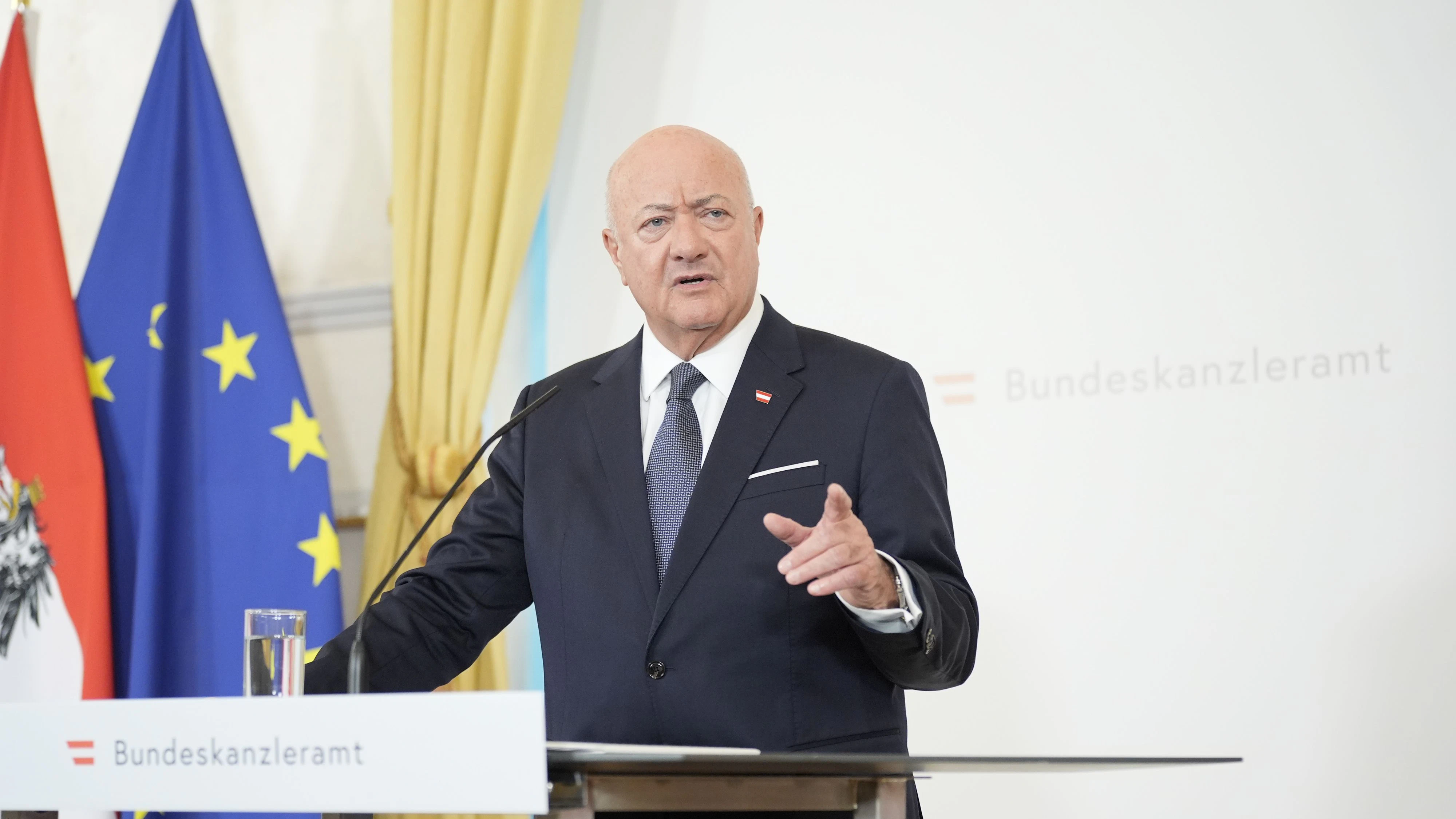 Bundeskanzler Christian Stocker (ÖVP) drückt aufs Tempo bei der Reform-Agenda.