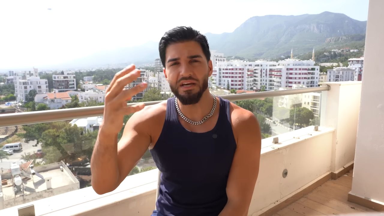 Nach schweren Vorwürfen – Polizei ermittelt gegen YouTuber ApoRed