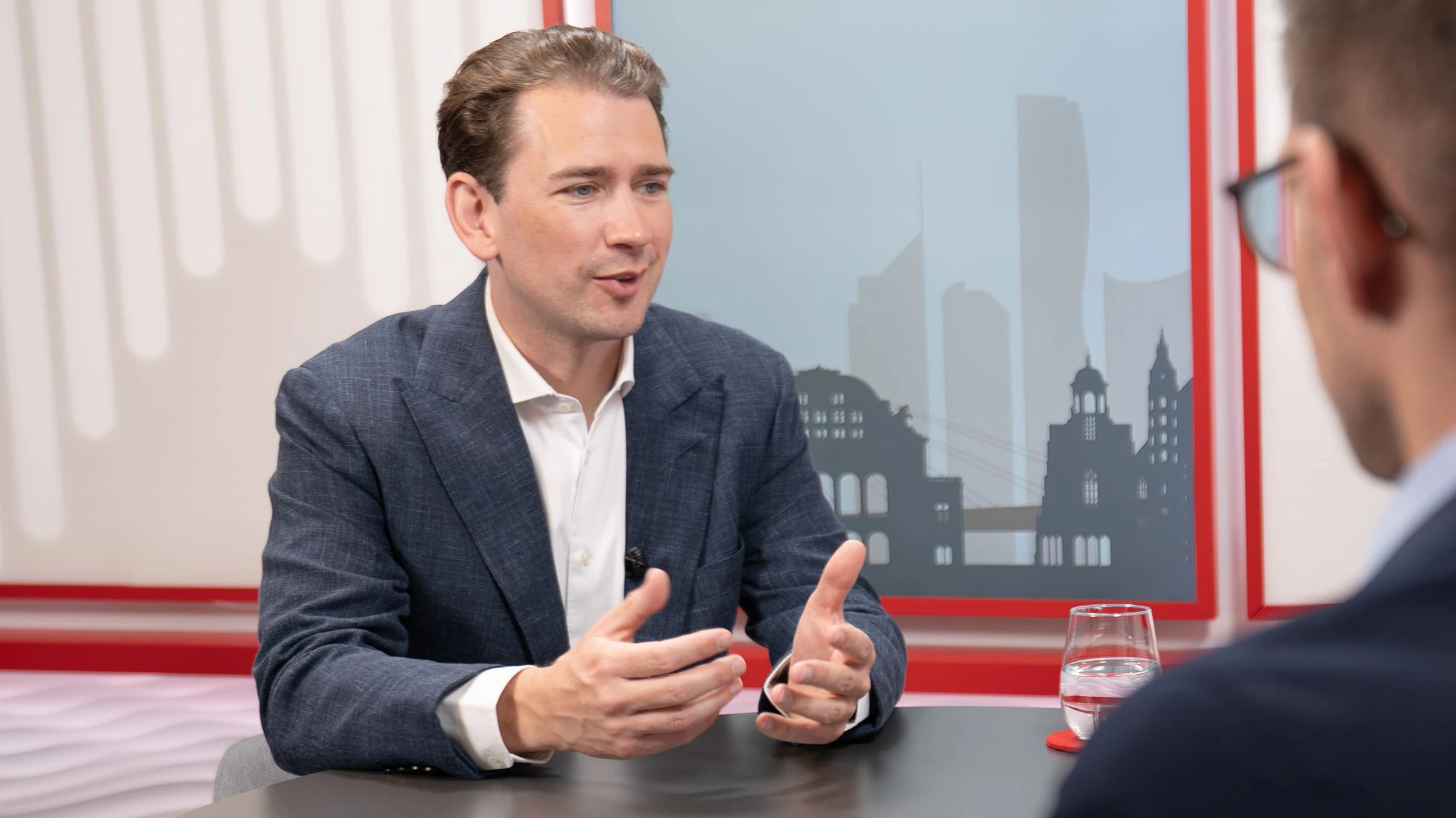 Heute.at - Kurz knallhart: Zuwanderung ins Sozialsystem ist Gift