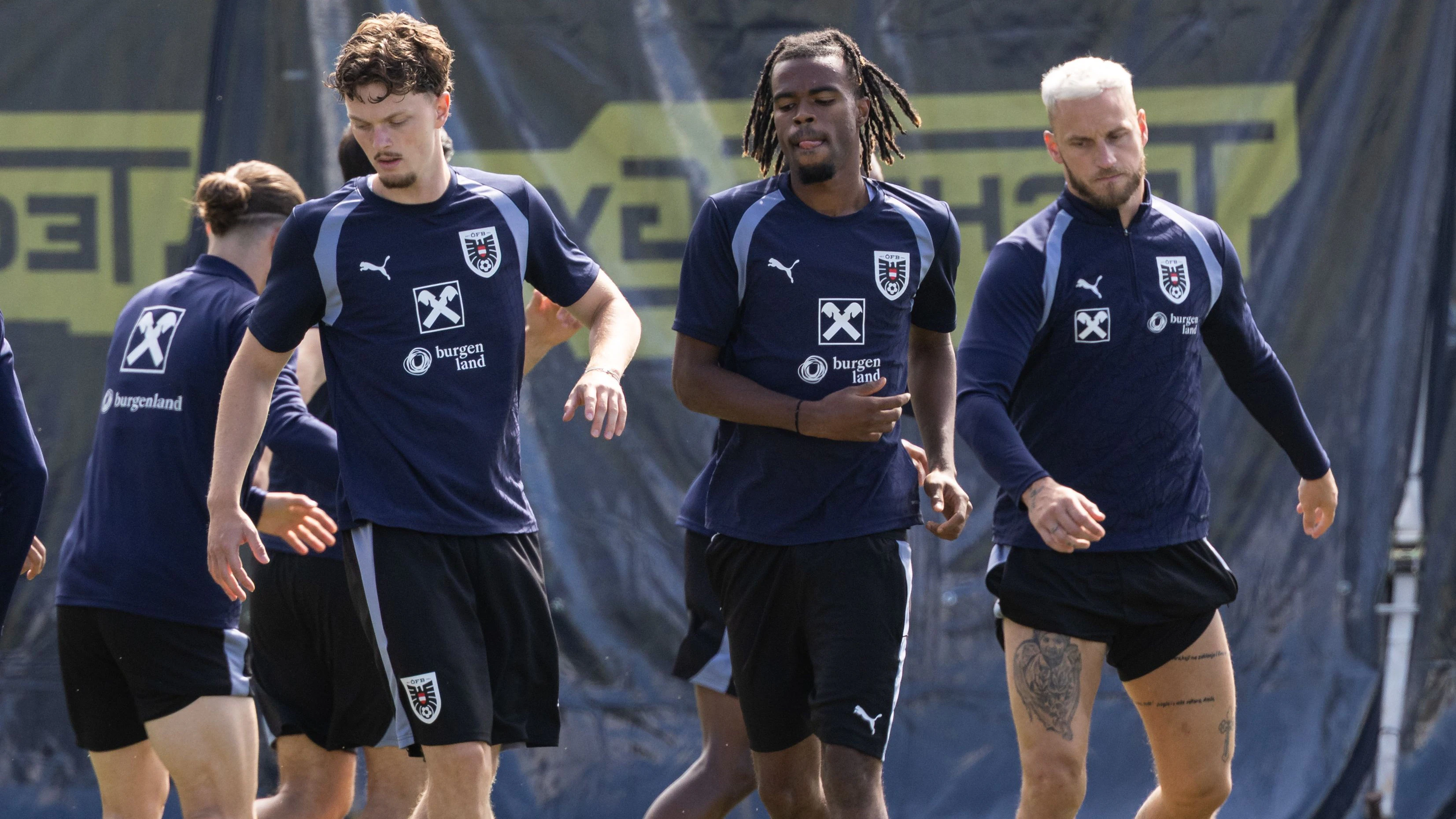  Paul Wanner mit Carney Chukwuemeka und Marko Arnautović.