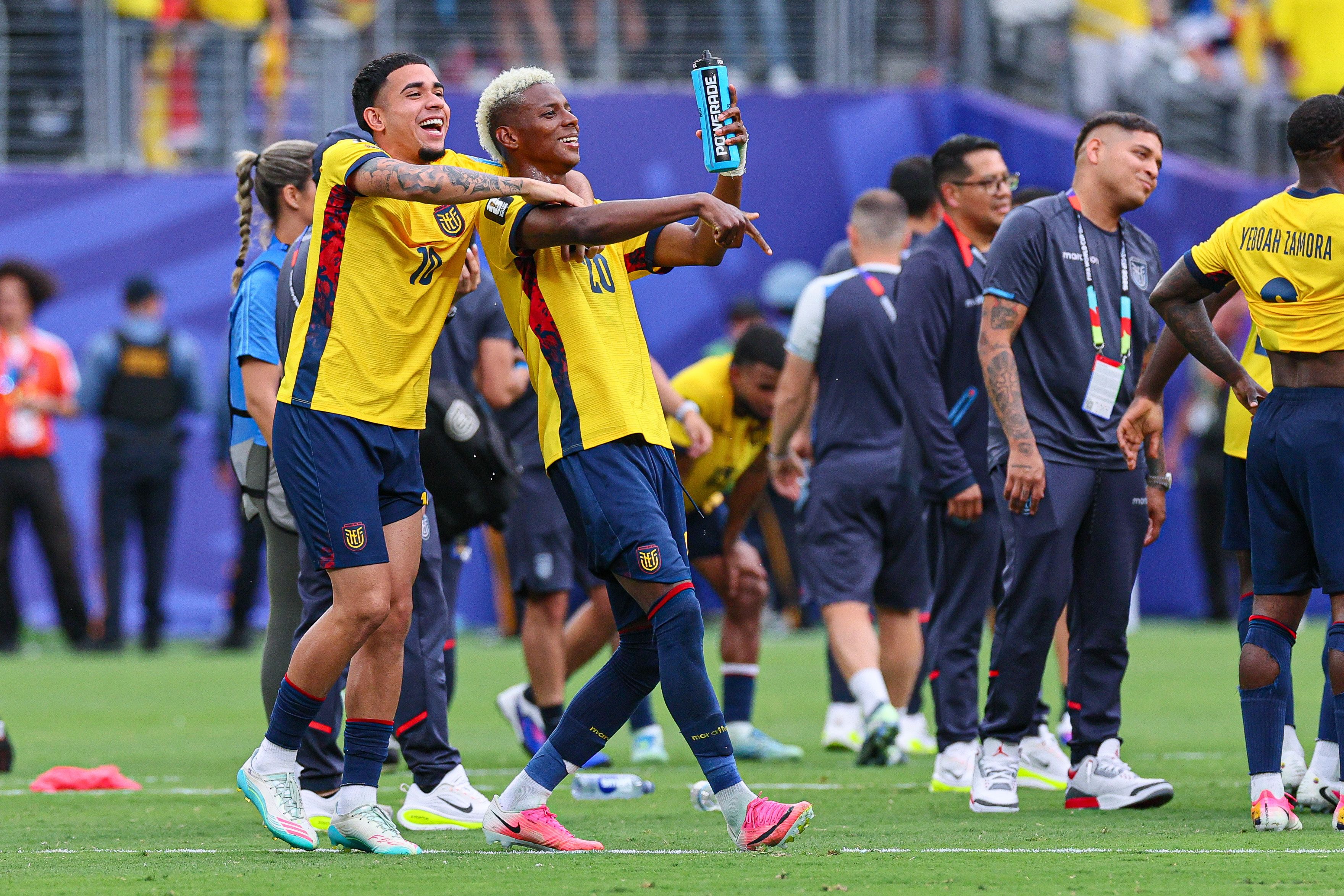 Ecuador feiert den denkwürdigen Sieg gegen Deutschland