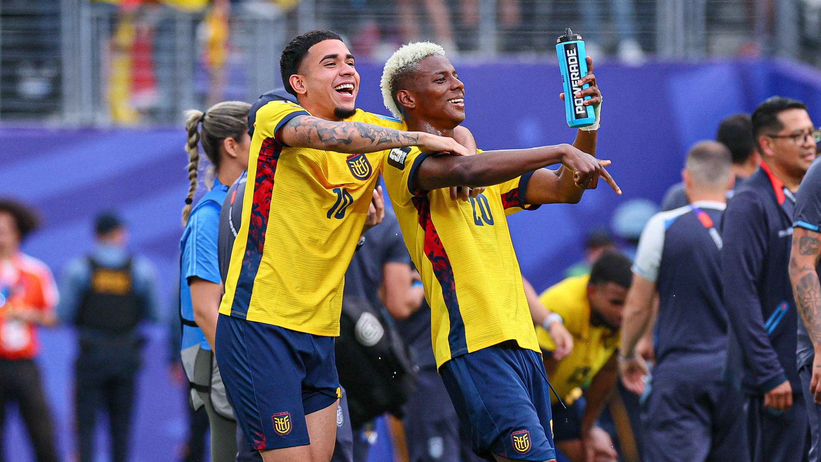 Ecuador feiert den denkwürdigen Sieg gegen Deutschland