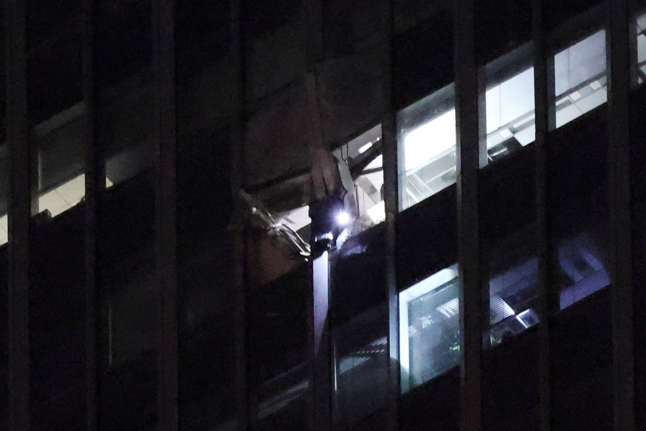 Die Stelle des Einschlags im CITIC Tower.