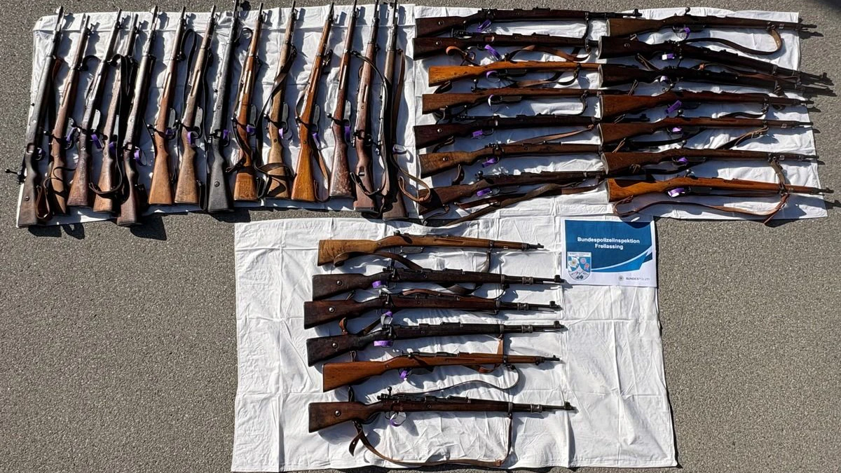 Die sichergestellten Langwaffen.