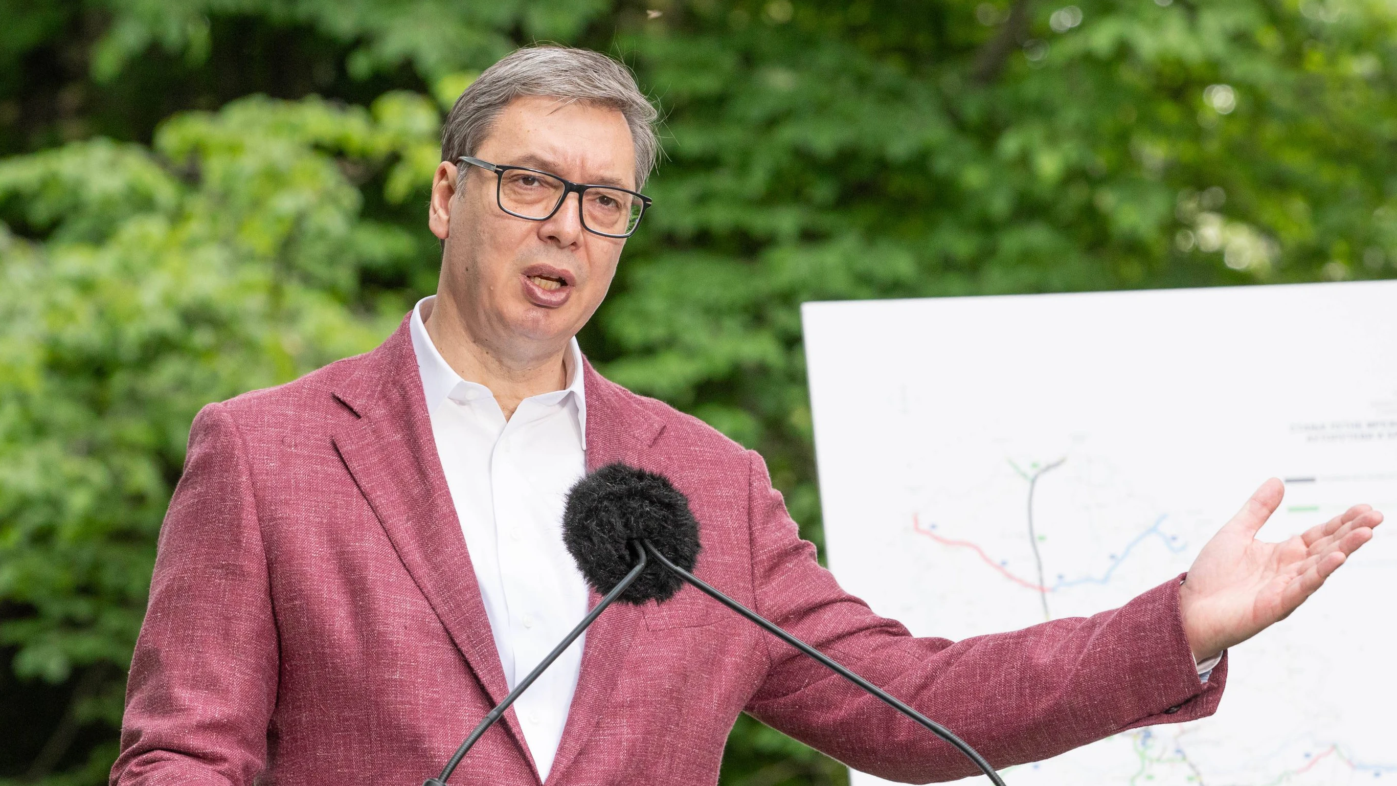 Serbiens Präsident Aleksandar Vučić will offenbar in wenigen Wochen zurücktreten.