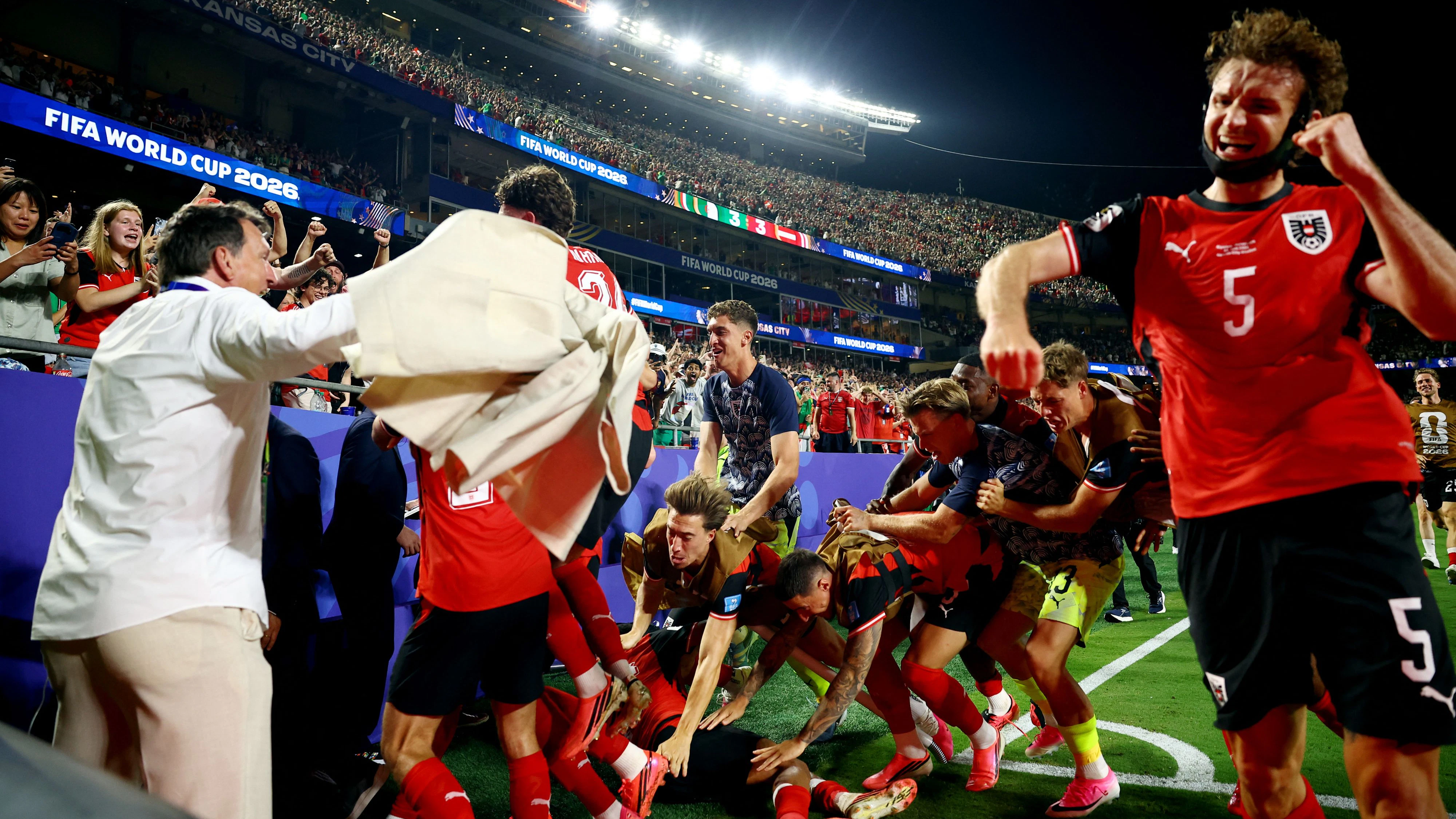 Österreich jubelt über das 3:3.