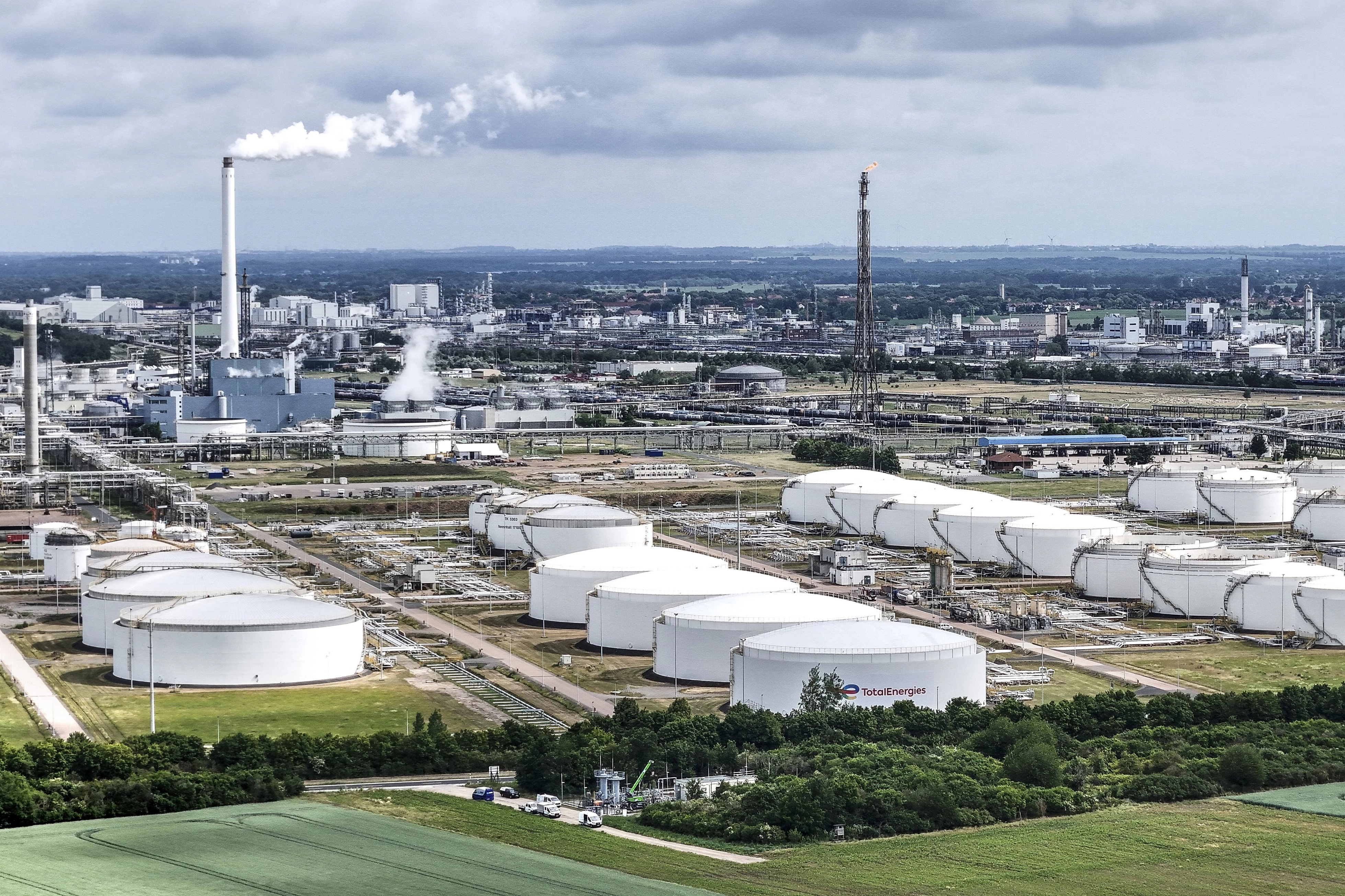 Raffinerie von TotalEnergies im deutschen Leuna: Wissensvorsprung durch ein weit verzweiftes Netzwerk