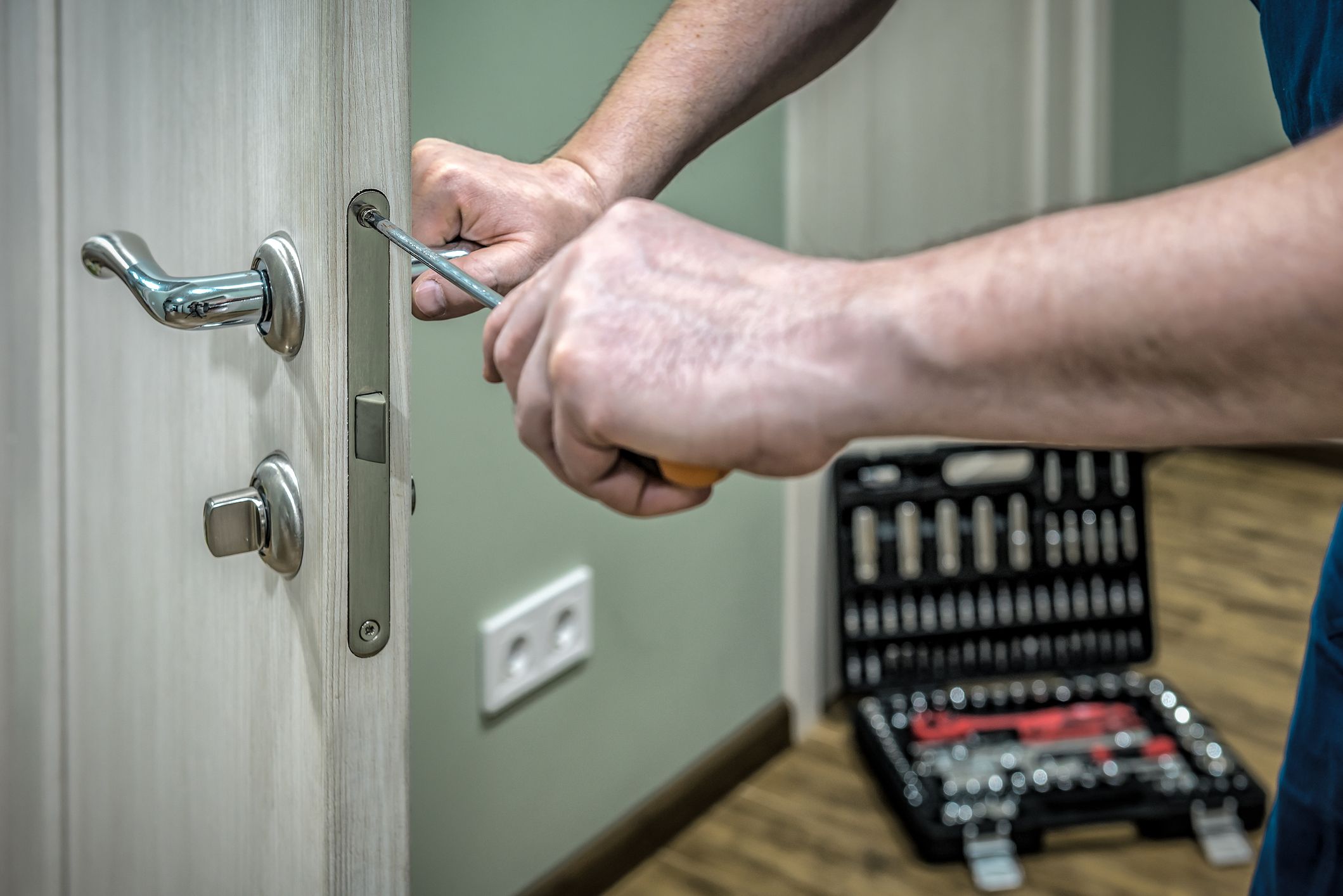 Die Arbeiterkammer warnt vor Abzocke bei unseriösen Handwerkern.