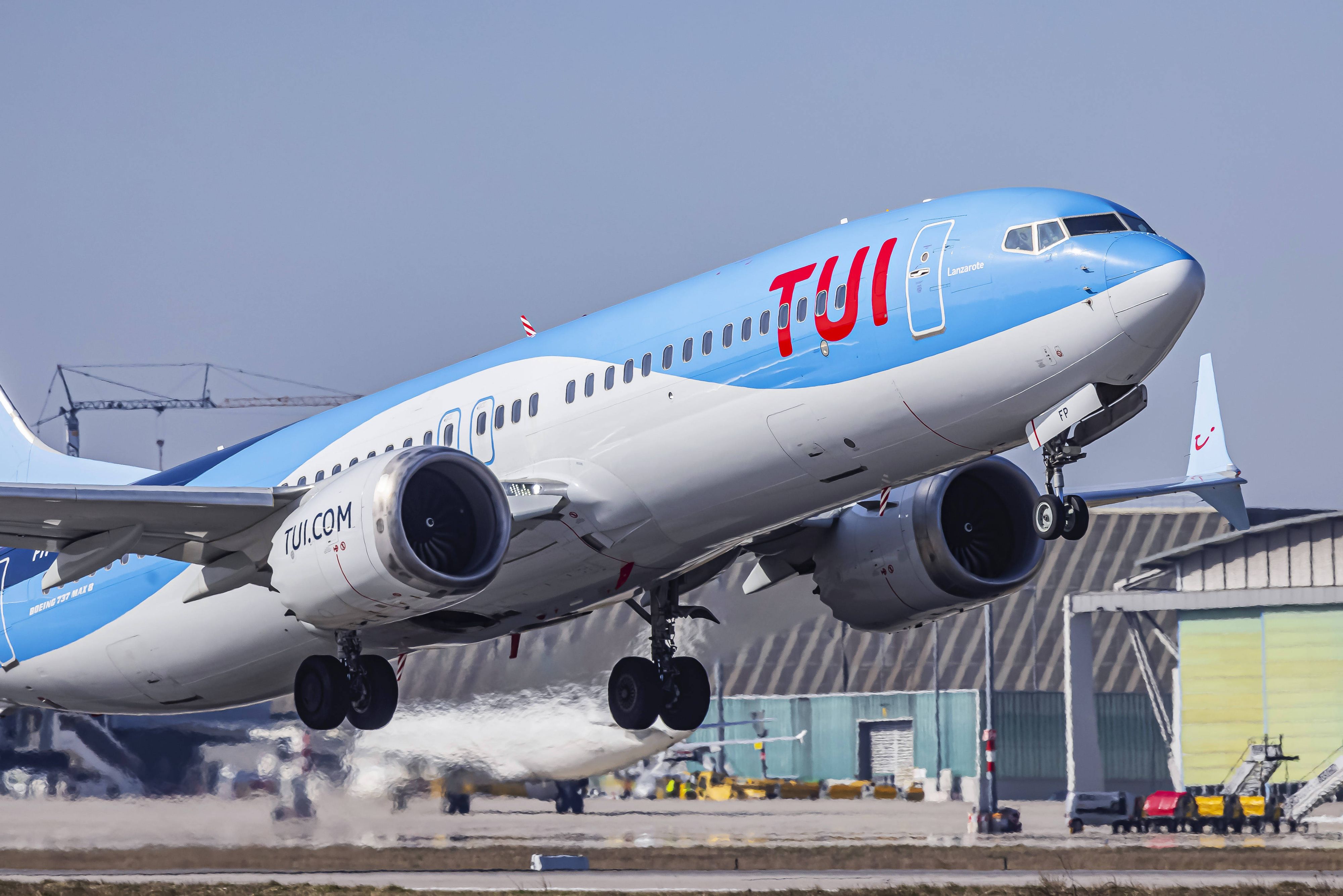 Der TUI-Flieger krachte mit dem Heck auf die Landebahn. (Symbolbild)