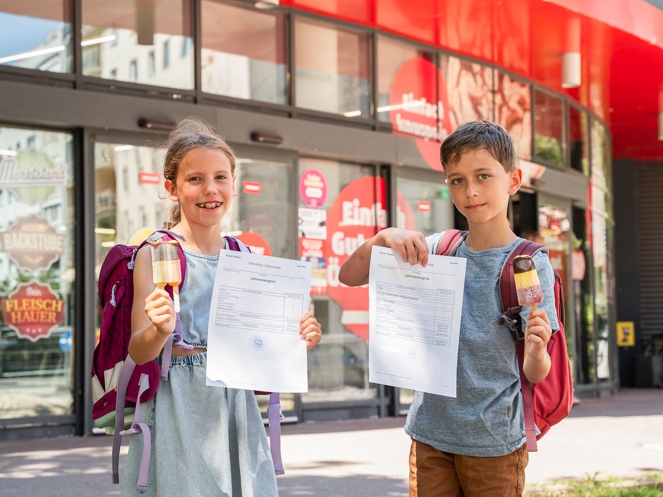 Wer sein aktuelles Zeugnis vorlegt, kann bei Penny ein Gratis-Eis abstauben.