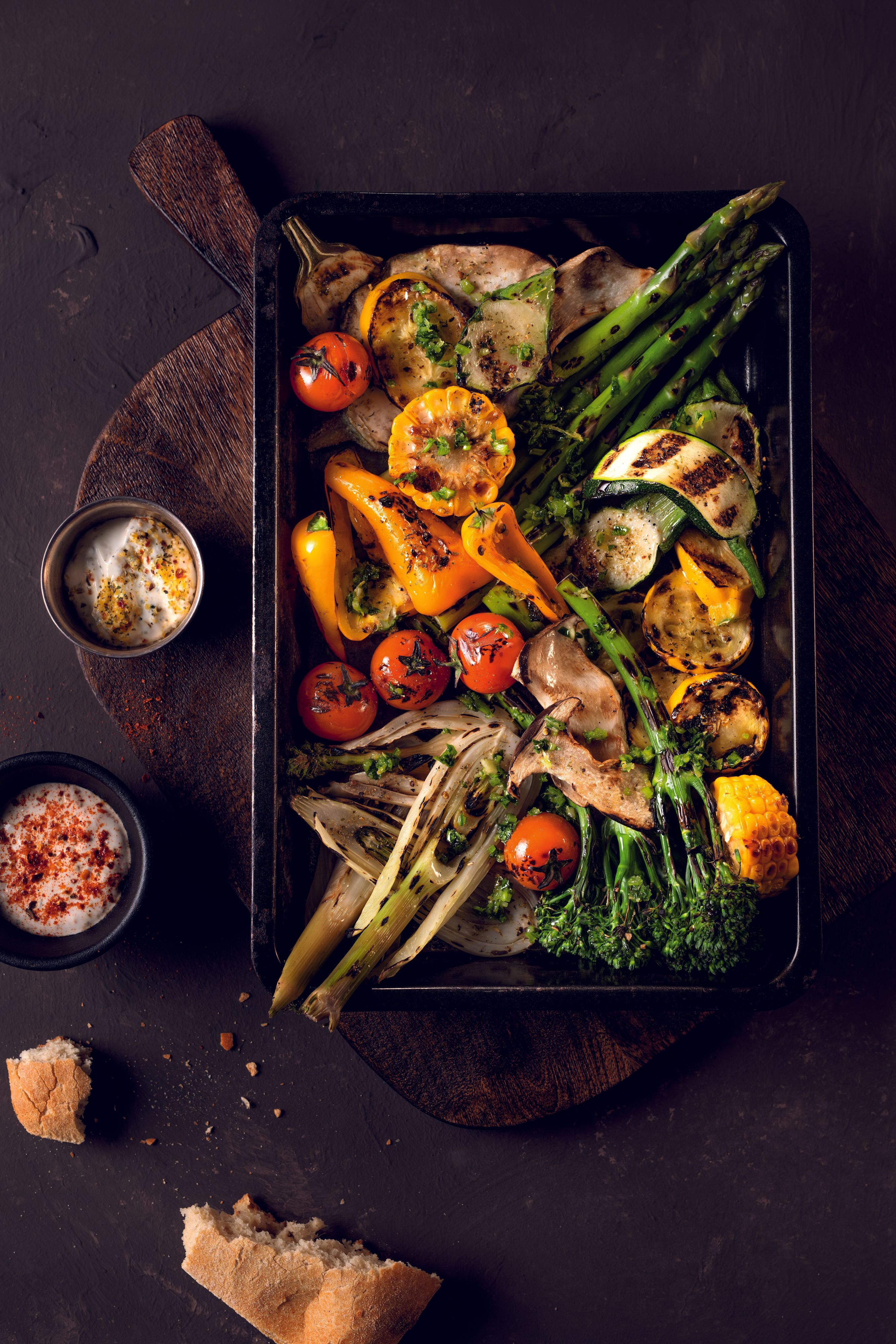 Dip, Dip, Hurra! Rauchiges Grillgemüse mit Gremolata