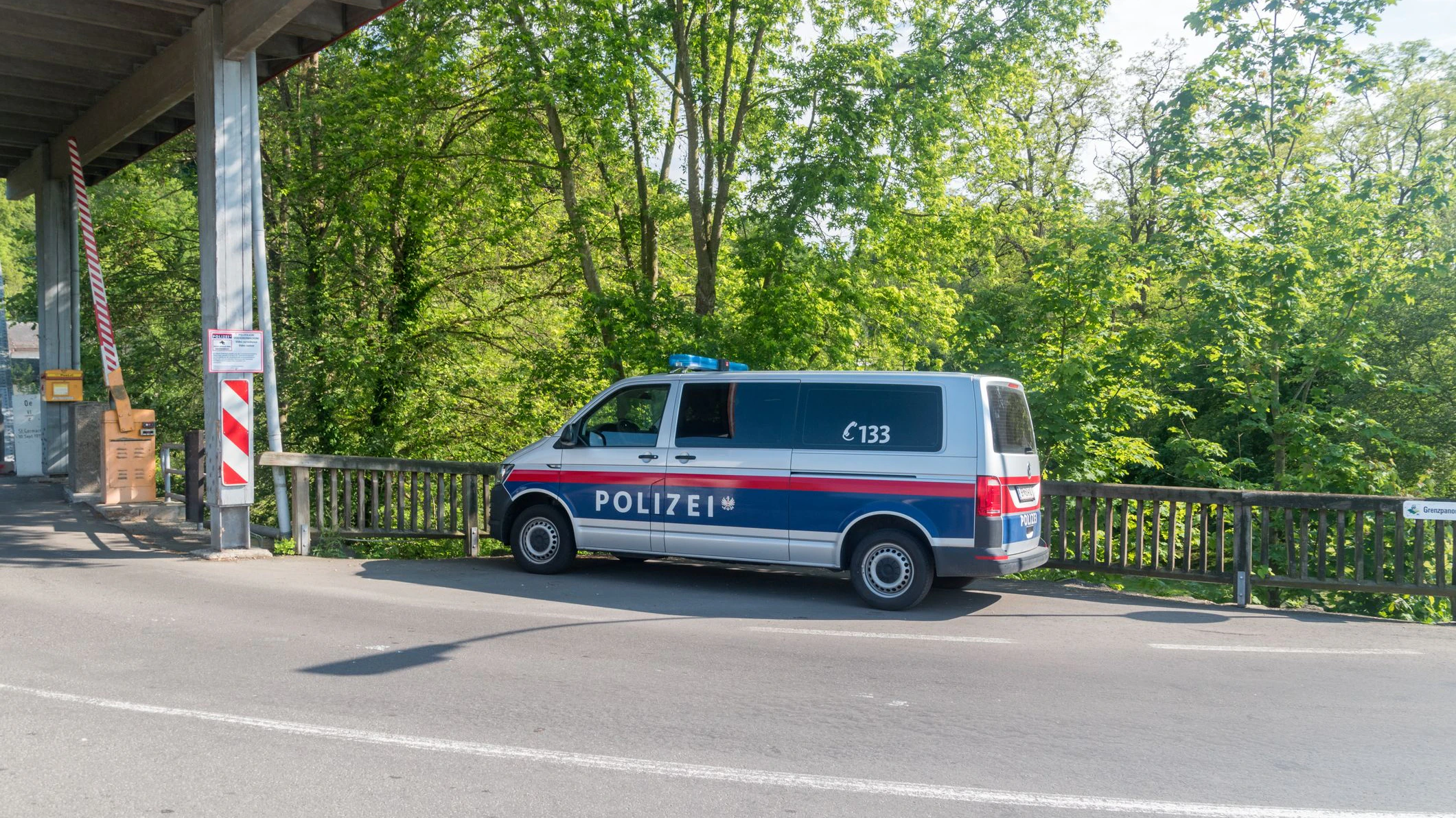 Heute.at - Mit Messer bedroht – 22-Jähriger auf Heimweg ausgeraubt