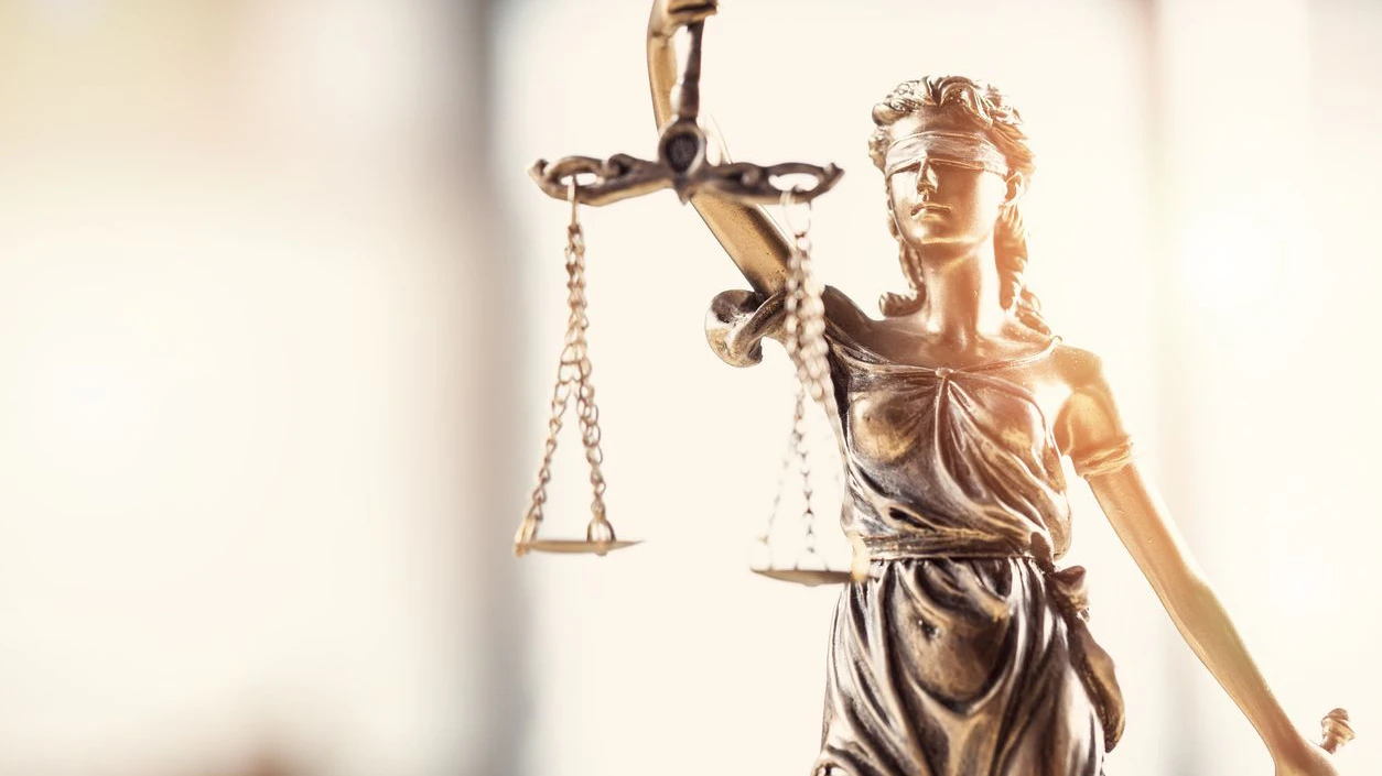 Experten rechnen mit dem Gesetzesentwurf der Bundesregierung ab. 