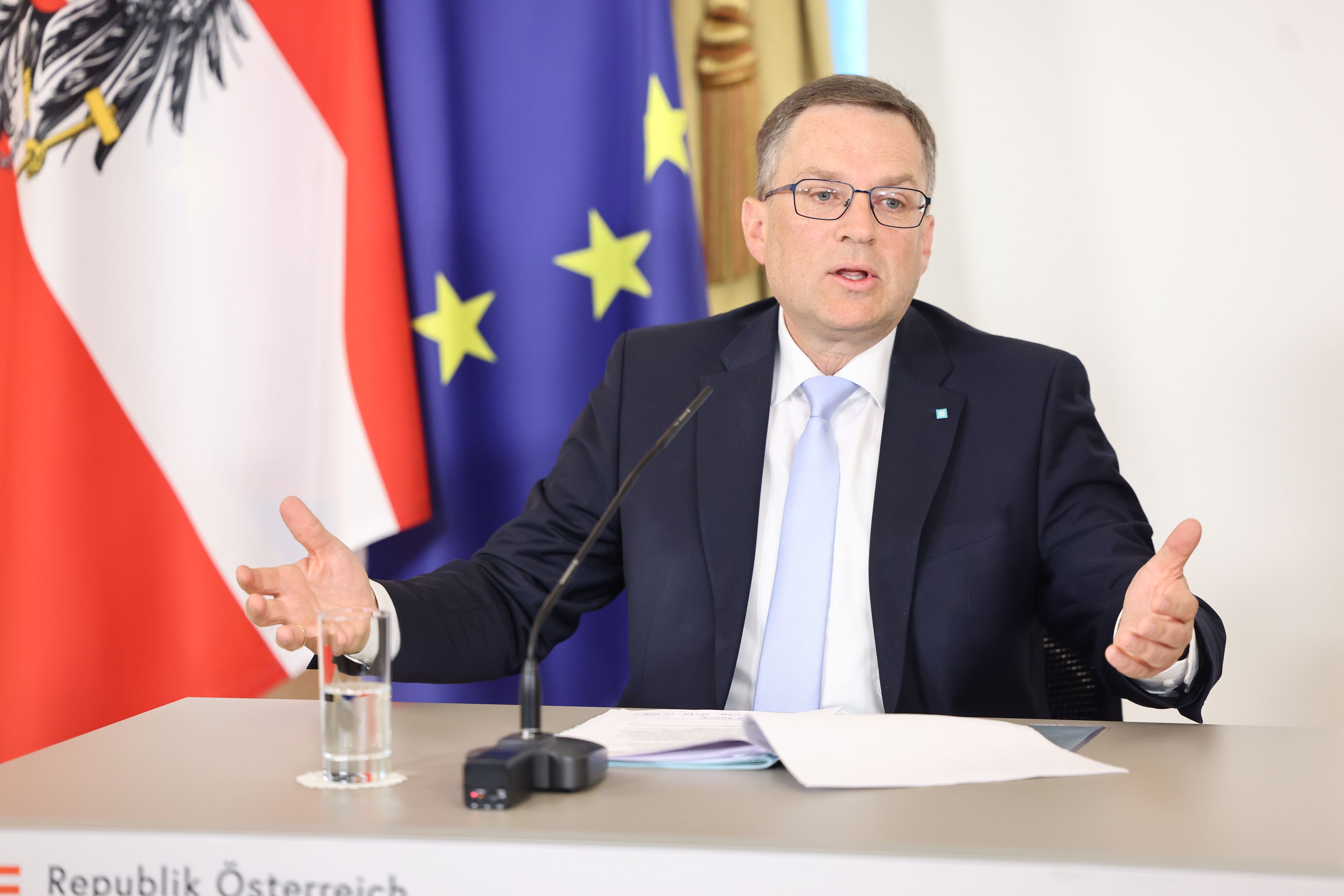 August Wöginger stellt sich erneut der Wahl zum Bundesobmann des ÖVP-Arbeitnehmerbunds.