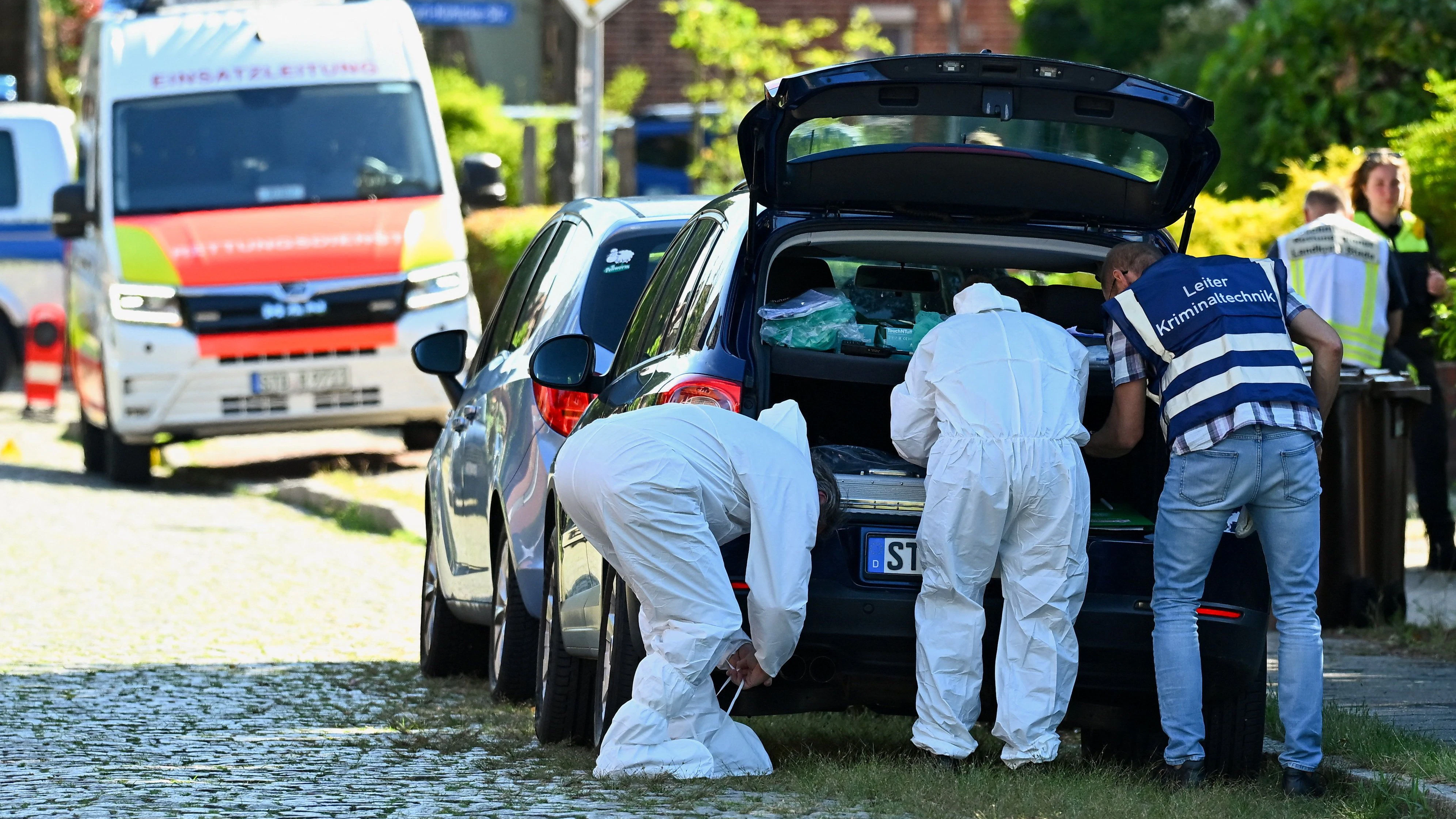 Forensic experts work at the scene after police said suspects have been detained following a deadly shooting at a youth welfare facility in the northern town of Stade, Germany, June 29, 2026. REUTERS/Jonas Walzberg