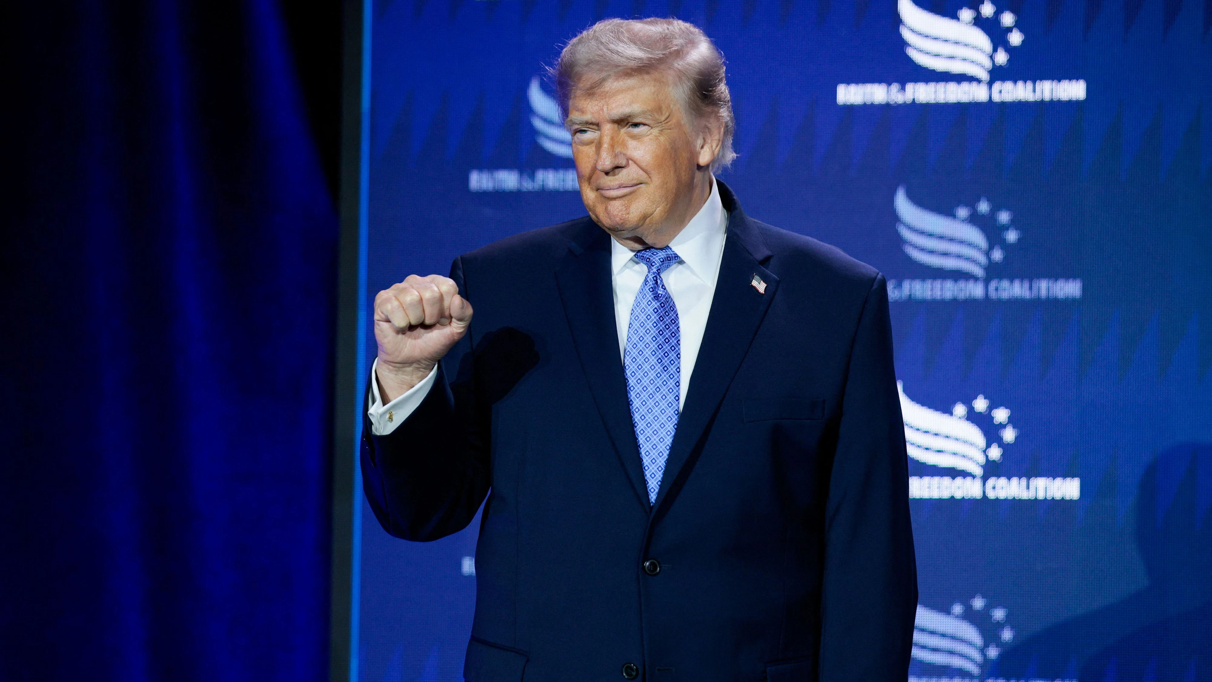 Nur mit Krypto-Investments hat US-Präsident Donald Trump allein 2025 1,2 Milliarden US-Dollar verdient. 