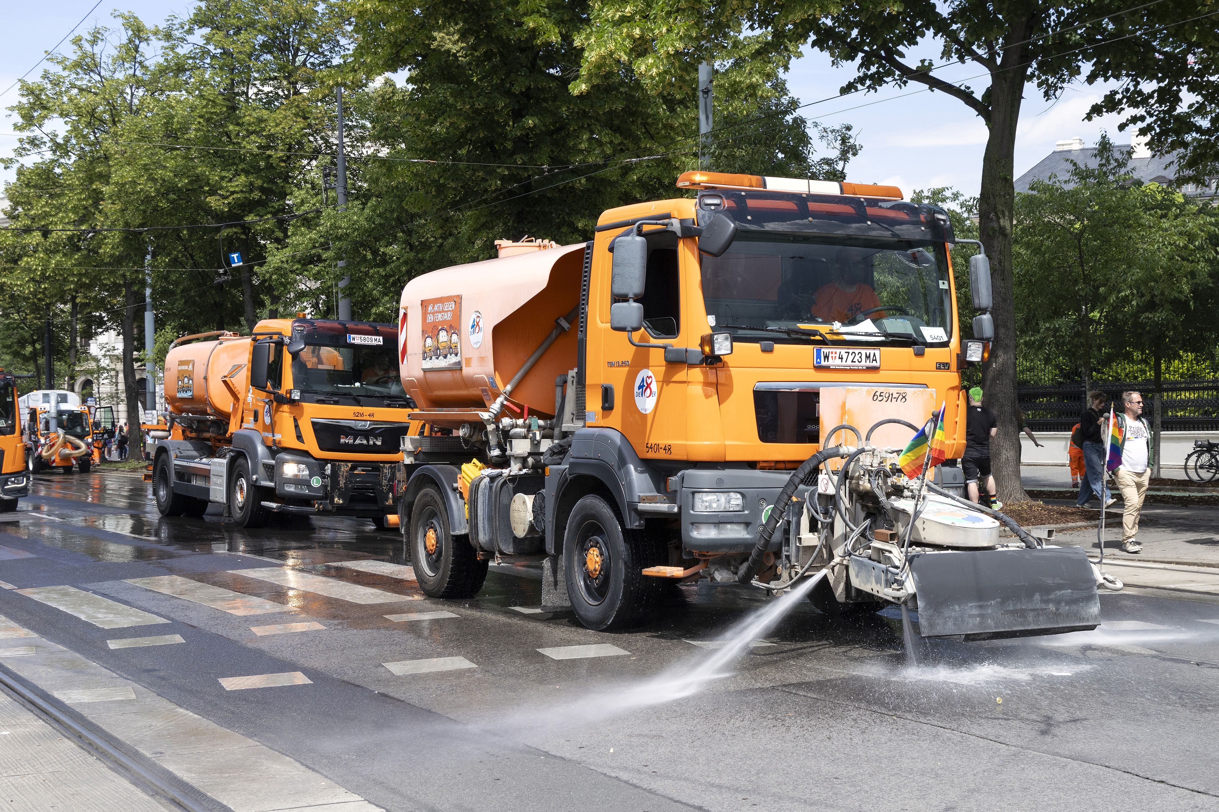 MA48 Straßenreinigung auf der Ringstraße in Wien, Österreich // MA48 Street Cleaning on Ringstrasse in Vienna, Austria