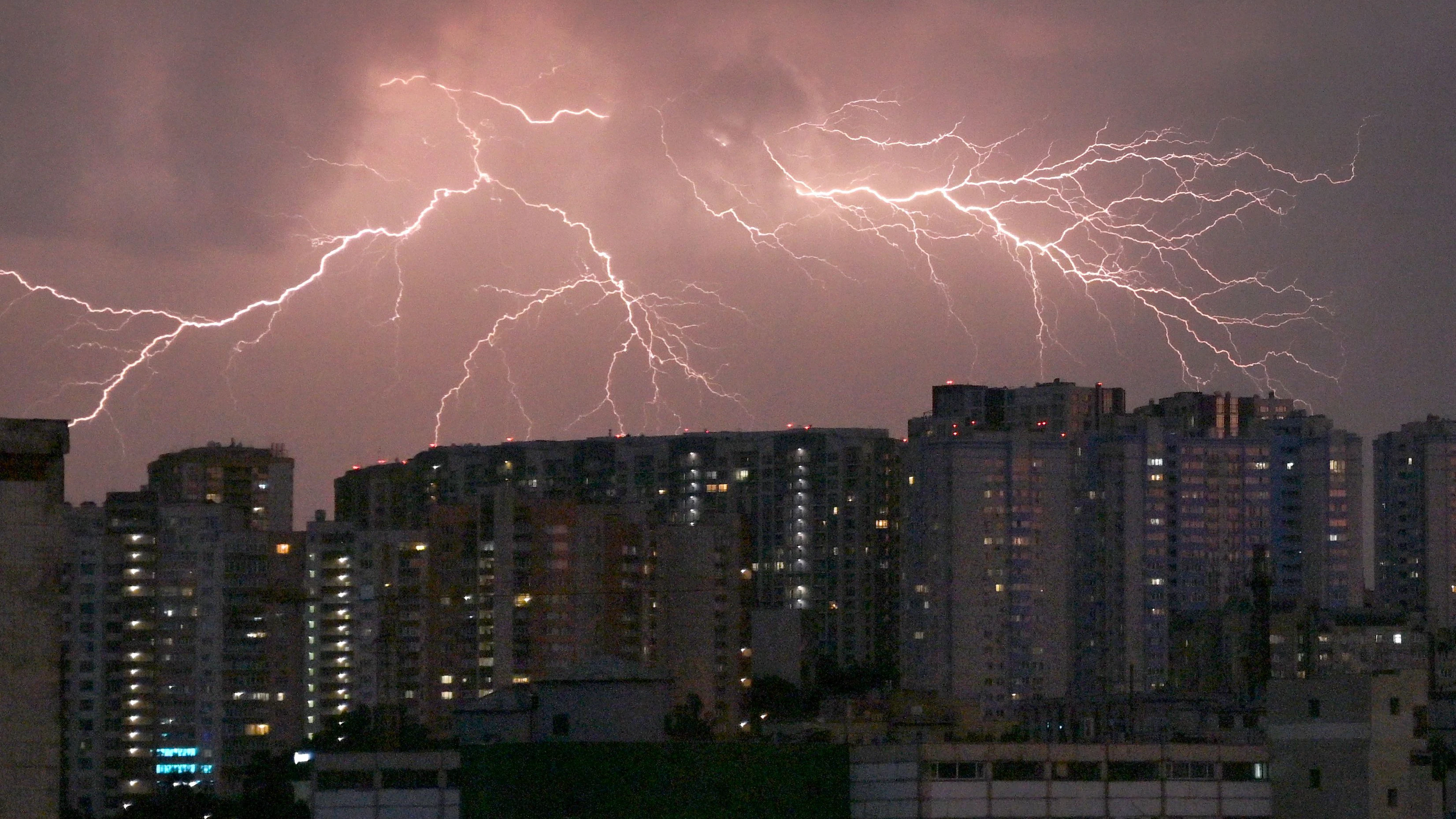Österreich muss sich am Mittwoch auf schwere Gewitter einstellen.