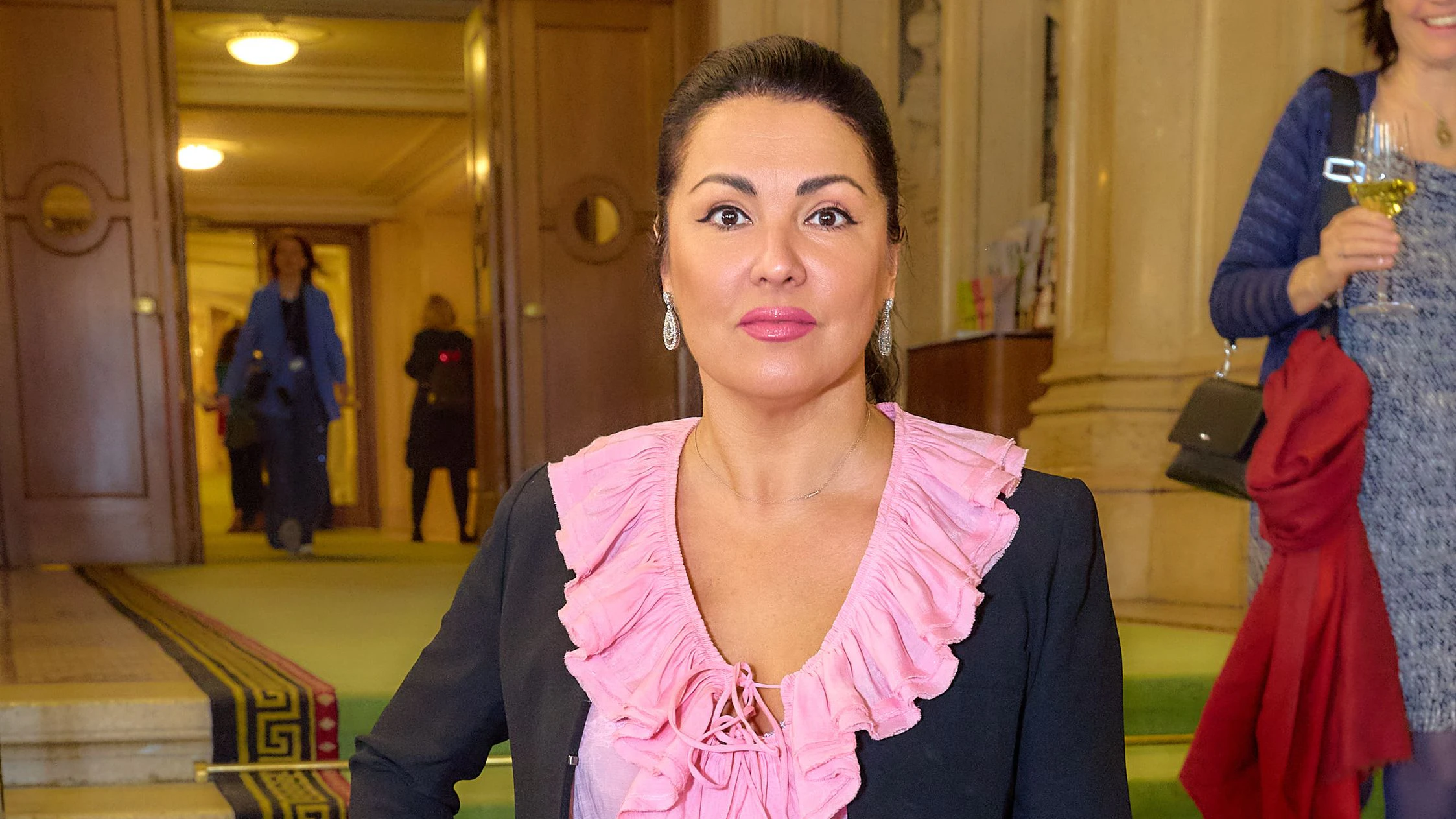 Heute.at - Nach Kollaps: Nun meldet sich Anna Netrebko zu Wort