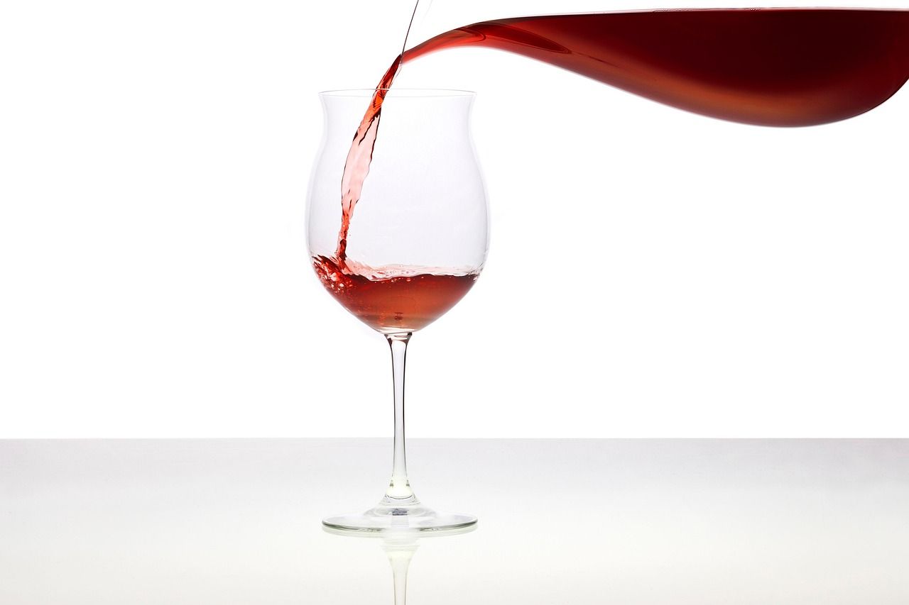Heute.at - Rotwein atmen lassen? Was wirklich stimmt