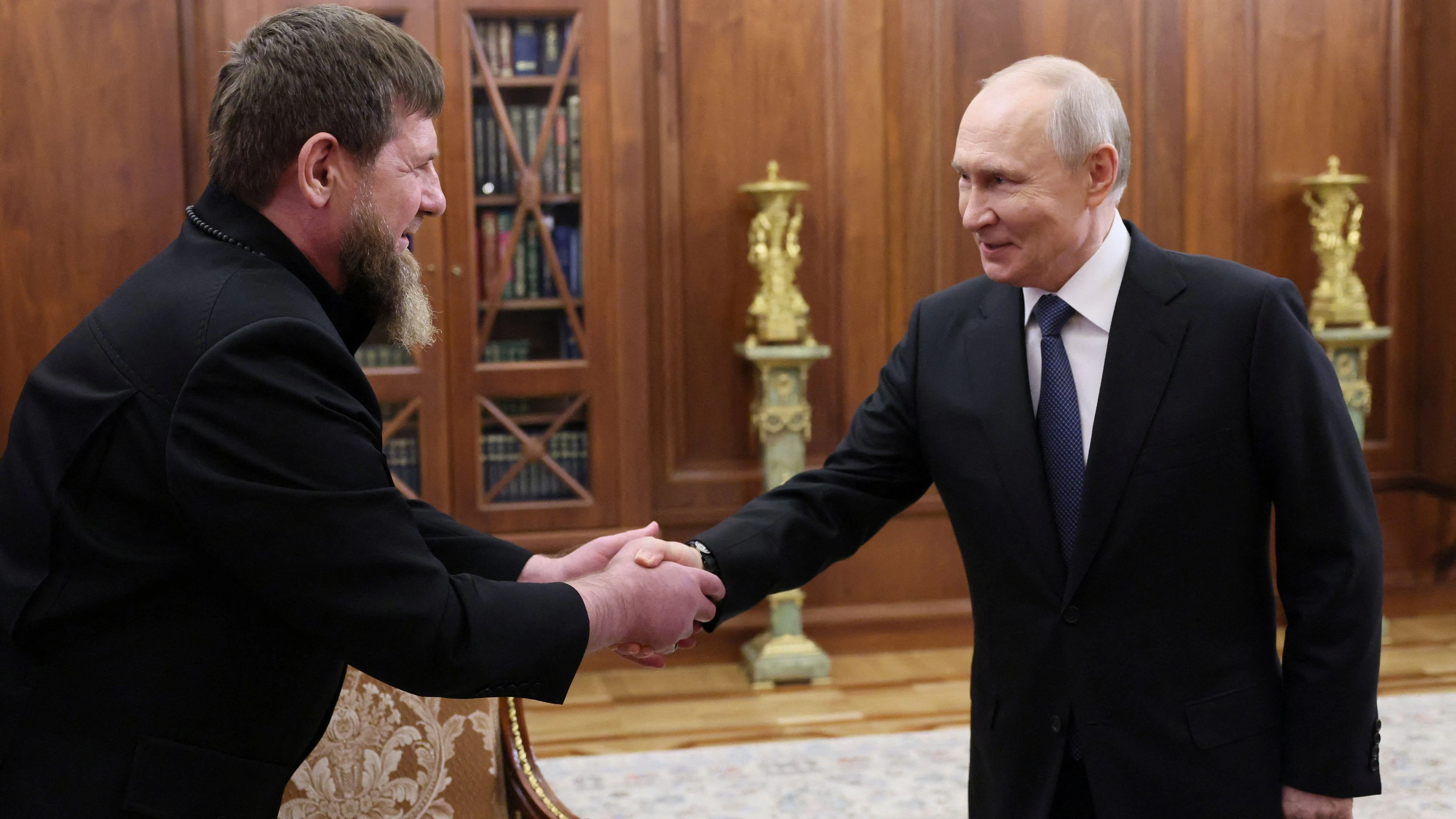 Russian President Vladimir Putin shakes hands with Head of the Chechen Republic Ramzan Kadyrov during a meeting at the Kremlin in Moscow, Russia April 29, 2026. Sputnik/Mikhail Metzel/Pool via REUTERS ATTENTION EDITORS - THIS IMAGE WAS PROVIDED BY A THIRD PARTY.