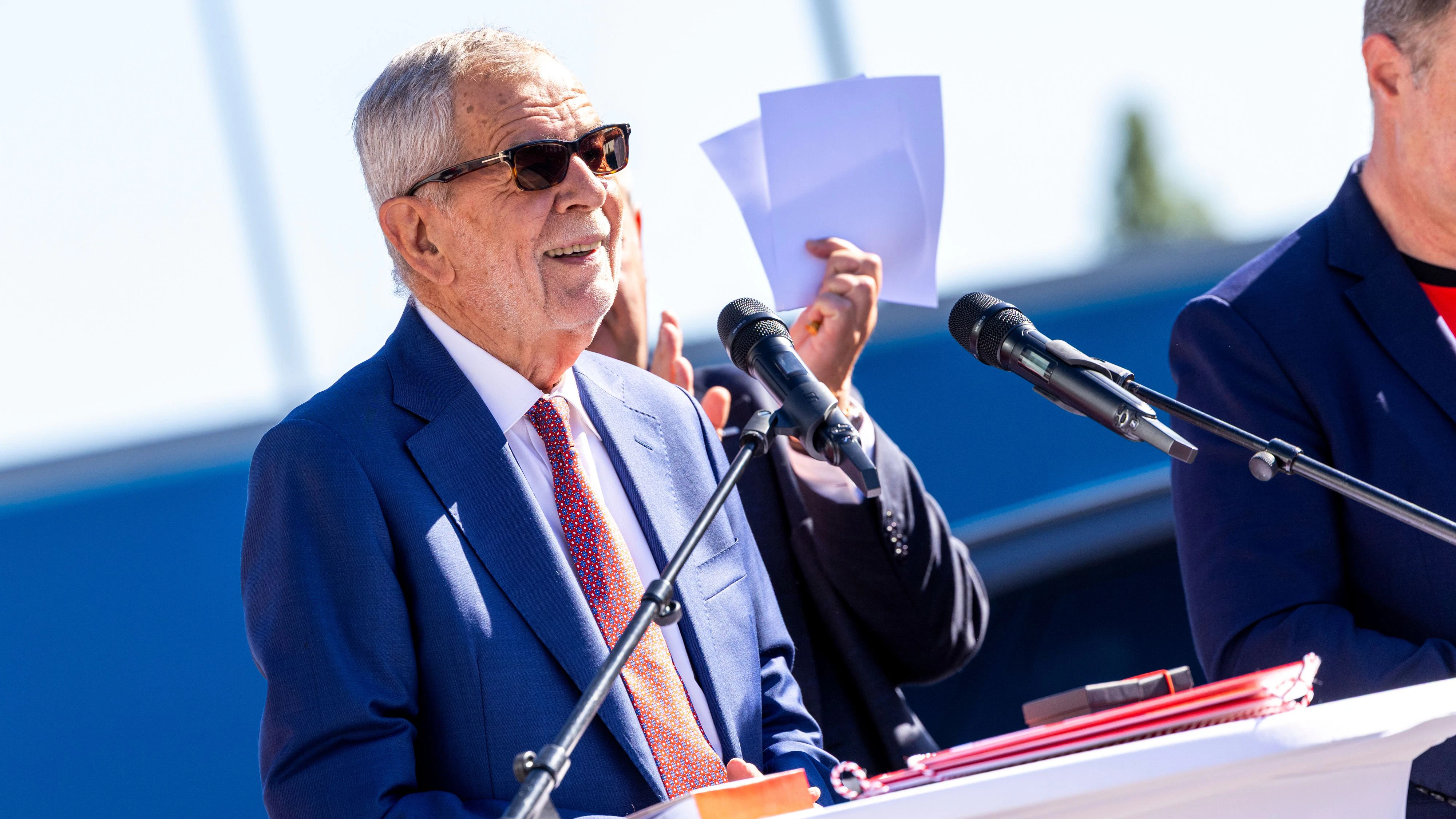 VIENNA,AUSTRIA,04.JUN.26 - SOCCER - FIFA World Cup 2026, USA, Mexico, Canada, preview, farewell OEFB, Oesterreichischer Fussball-Bund. Image shows president Alexander van der Bellen (Austria). Photo: GEPA pictures/ Philipp Brem