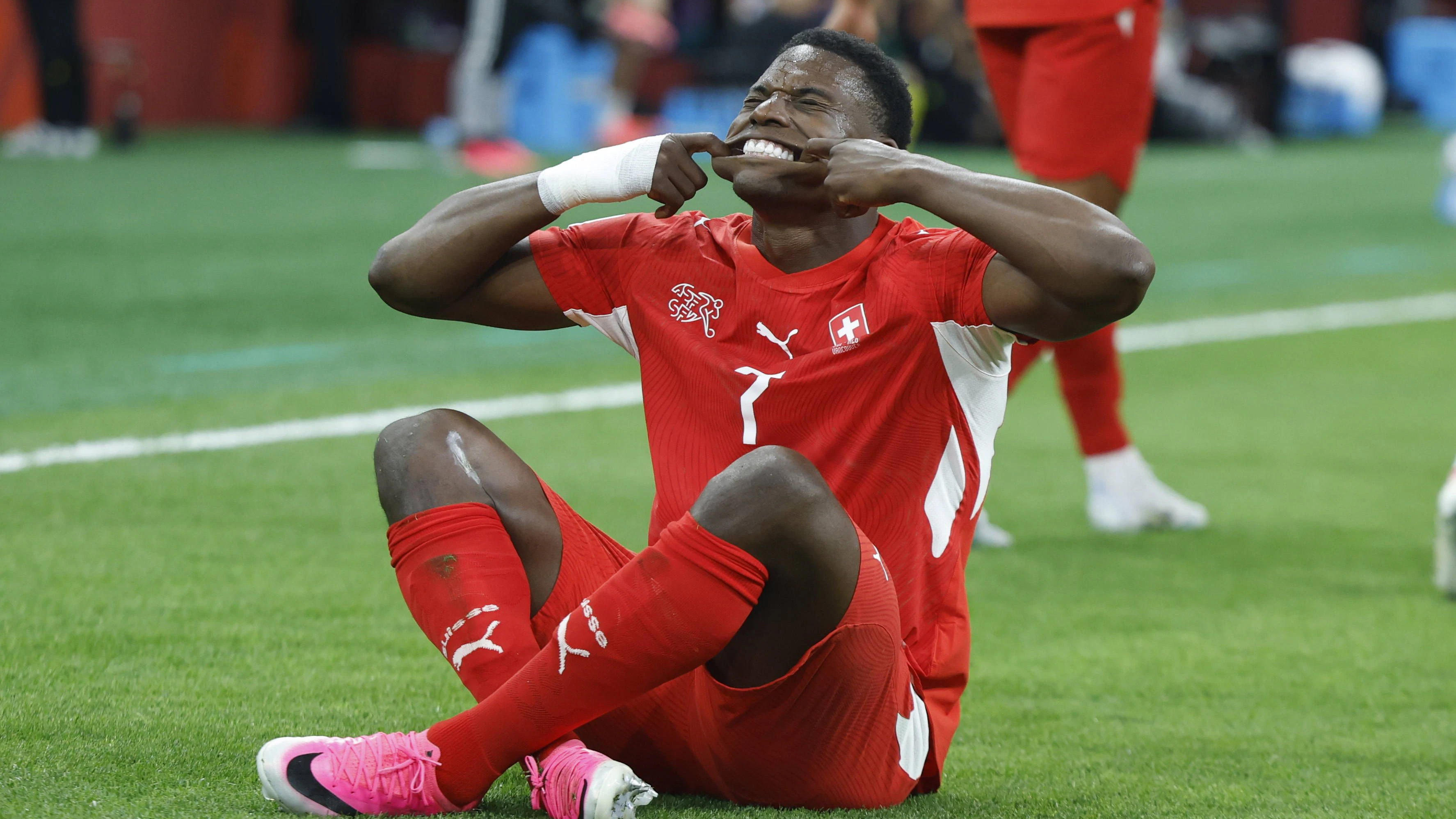 FIFA World Cup, WM, Weltmeisterschaft, Fussball 2026 - Round of 32 - Switzerland vs Algeria Switzerland s Breel Embolo celebrates after scoring the opening goal during the 2026 FIFA World Cup round of 32 soccer match between Switzerland and Algeria at BC Place stadium in Vancouver, Canada, 02 July 2026. Vancouver Canada PUBLICATIONxINxGERxAUTxINDxONLY Copyright: xPETERxKLAUNZERx