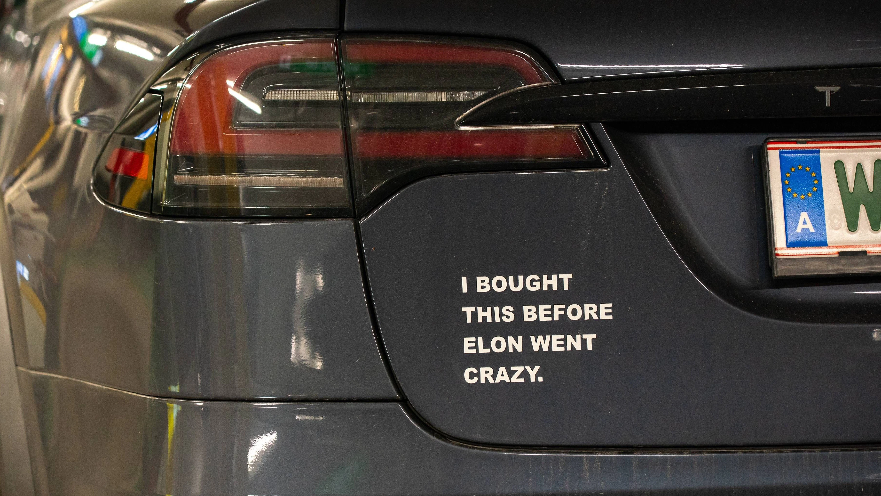 Heute.at - Elon nicht mehr crazy? Wieso Europa wieder Tesla kauft