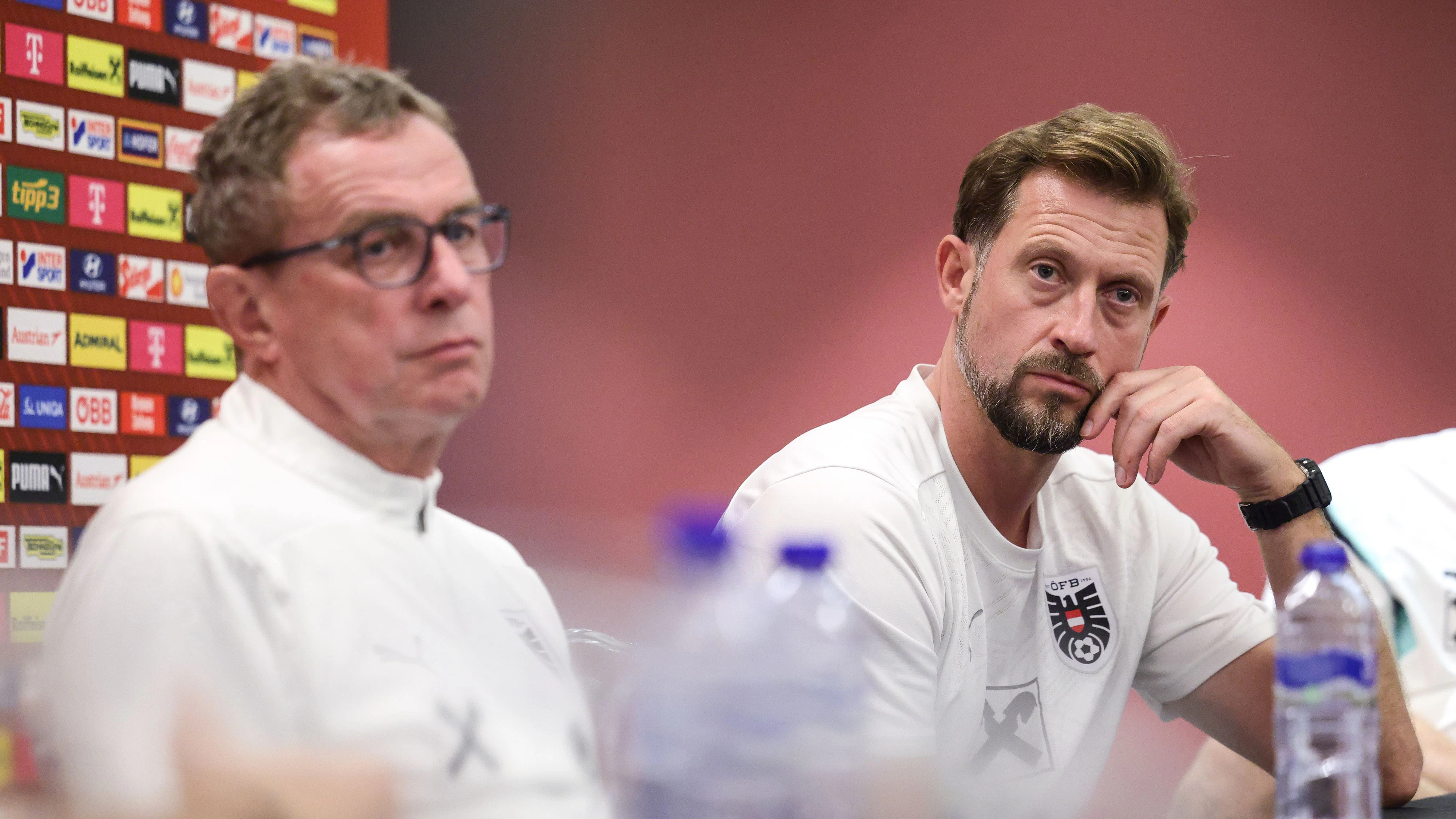 PAPHOS,CYPRUS,10.NOV.25 - SOCCER - OEFB, Oesterreichischer Fussball-Bund, training camp, media event. Image shows head coach Ralf Rangnick and assistant coach Lars Kornetka (AUT). Photo: GEPA pictures/ Armin Rauthner