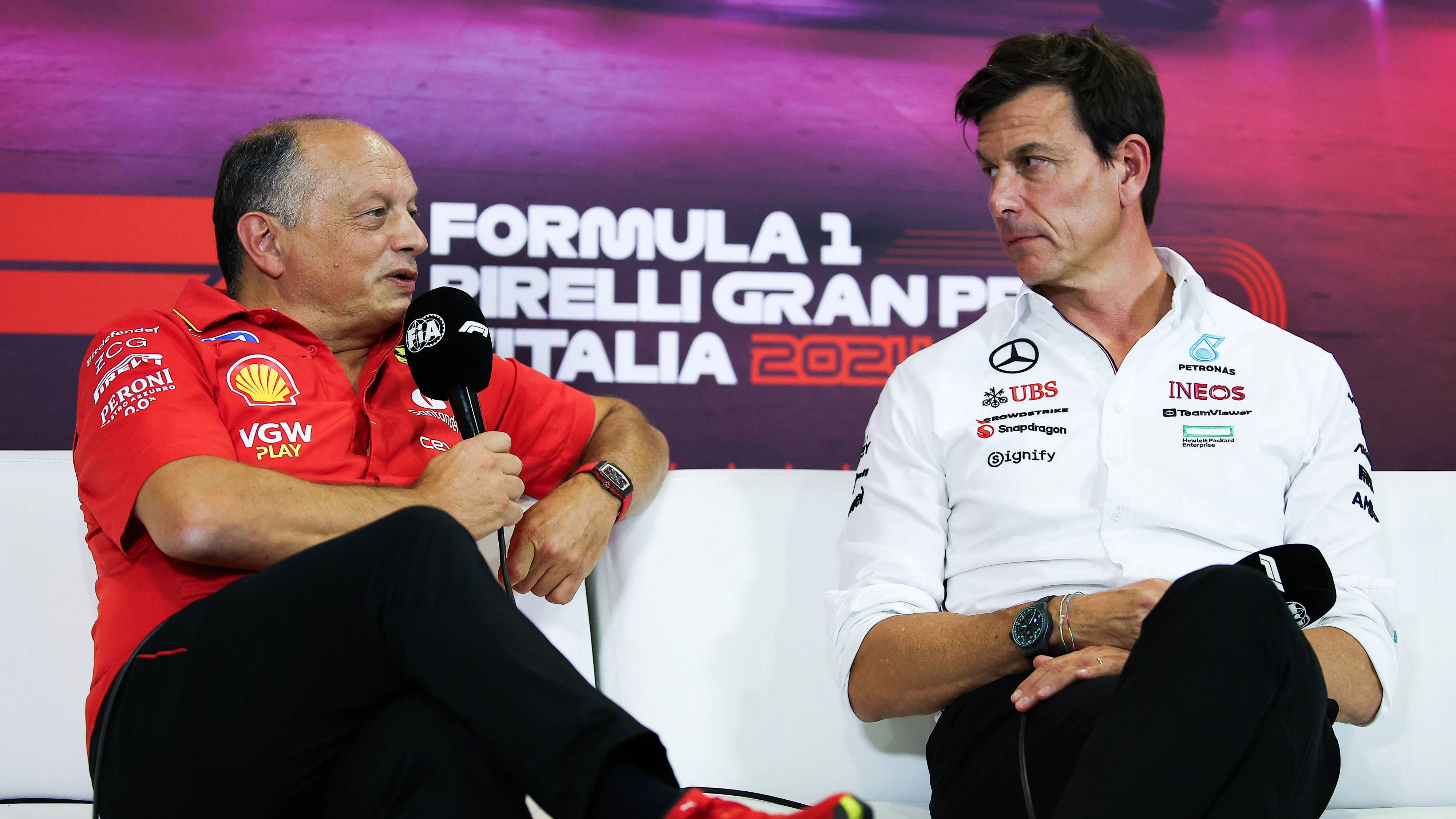 Formel-1-Teamchef Fred Vasseur kontert die Vorwürfe v on Toto Wolff. 