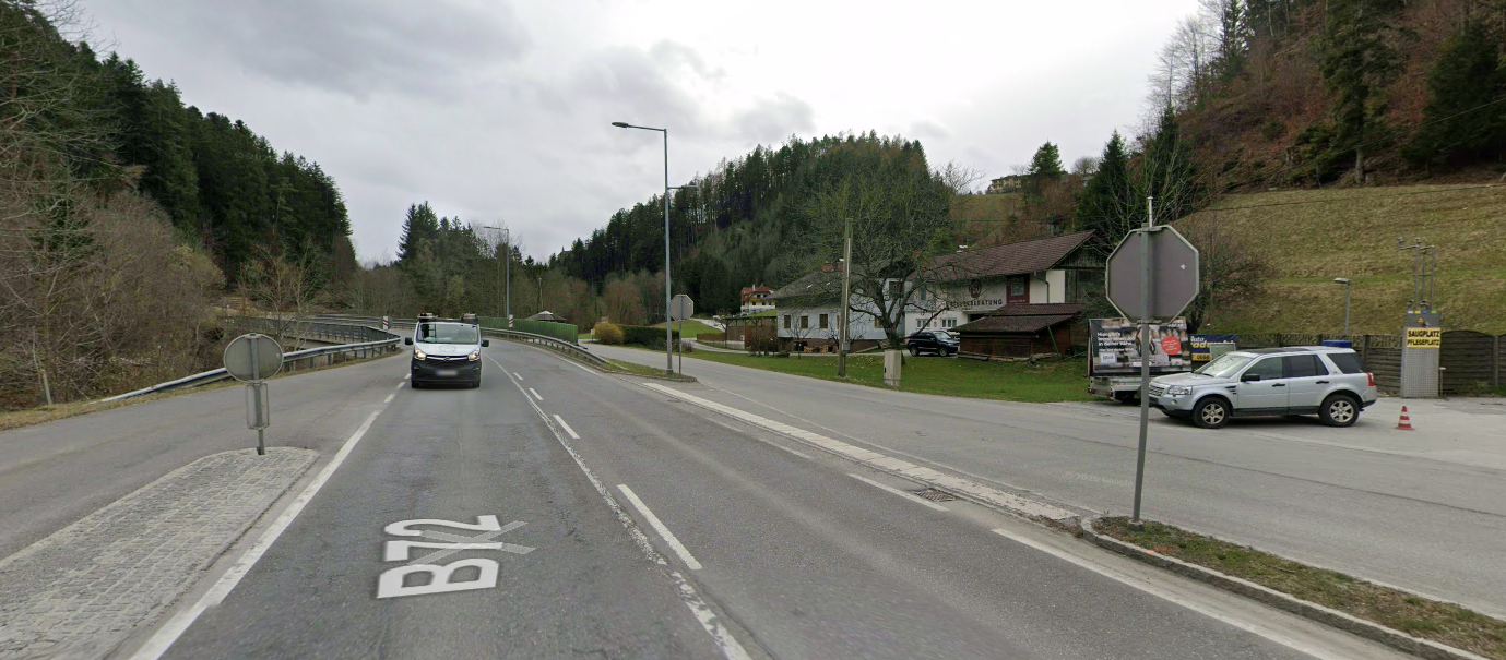 Der 65-Jährige war mit seinem Motorrad von Birkfeld in Richtung Anger unterwegs.