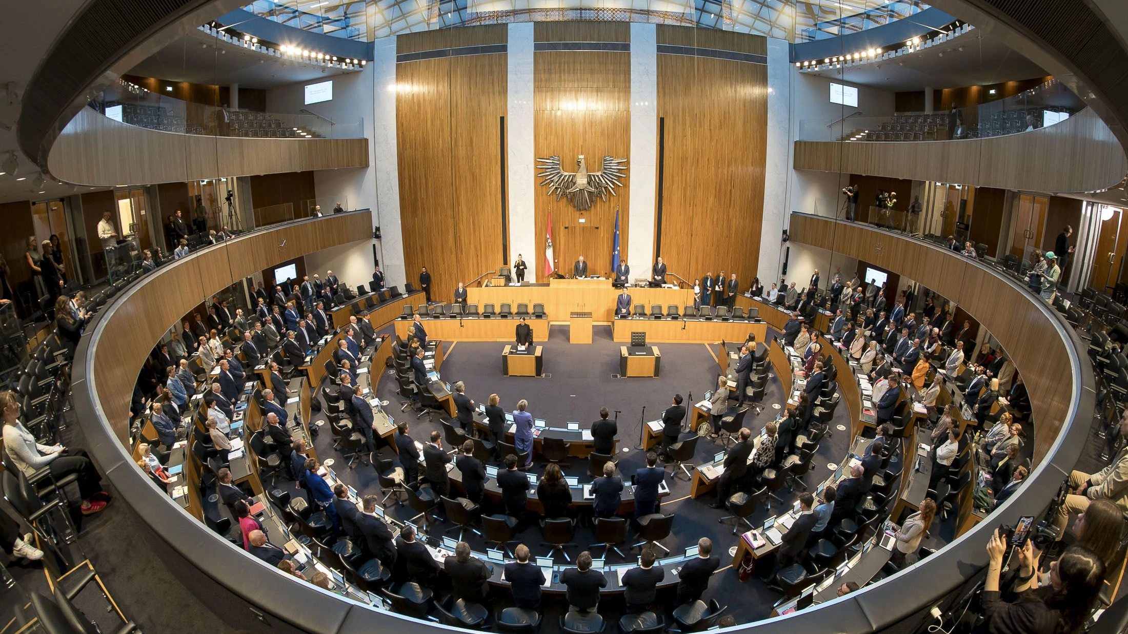 Fünf Plenartage in einer Woche – der Nationalrat hat ab 6. Juli eine Mega-Agenda.