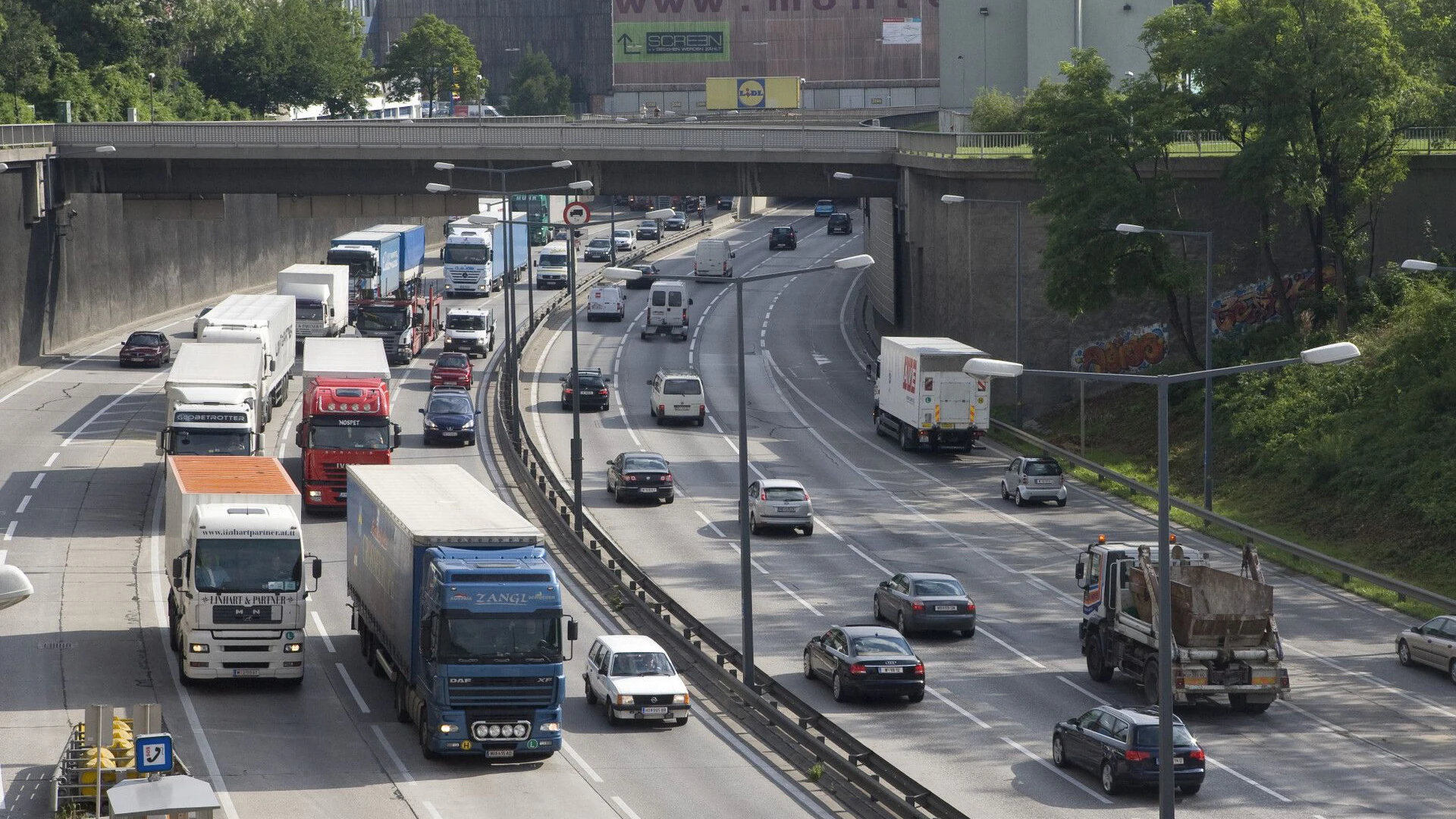 Die Südosttangente A23 ist wieder in beide Richtungen vollständig befahrbar. Archivbild.  