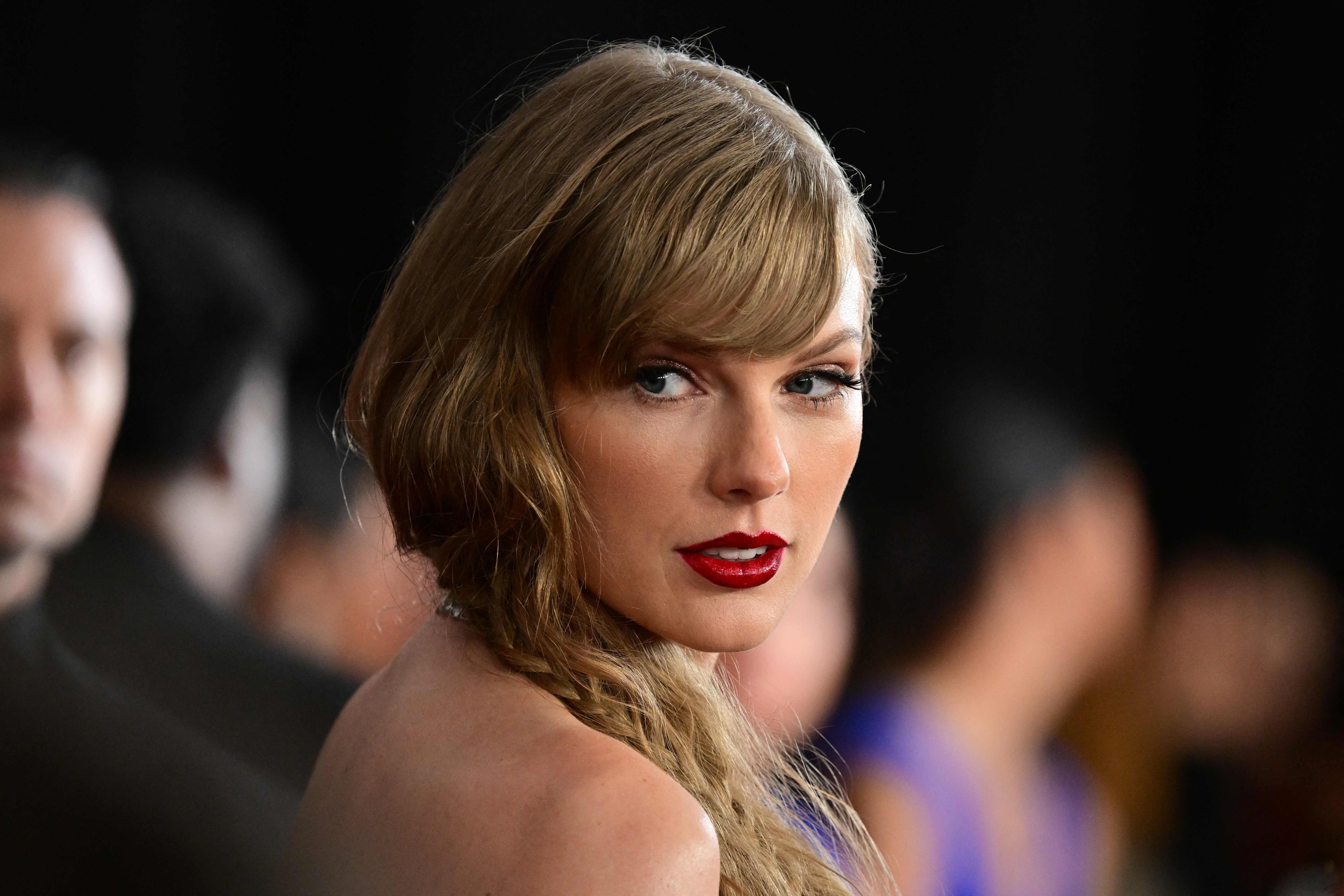 Heute.at - Das trug Taylor Swift bei ihrer Hochzeit