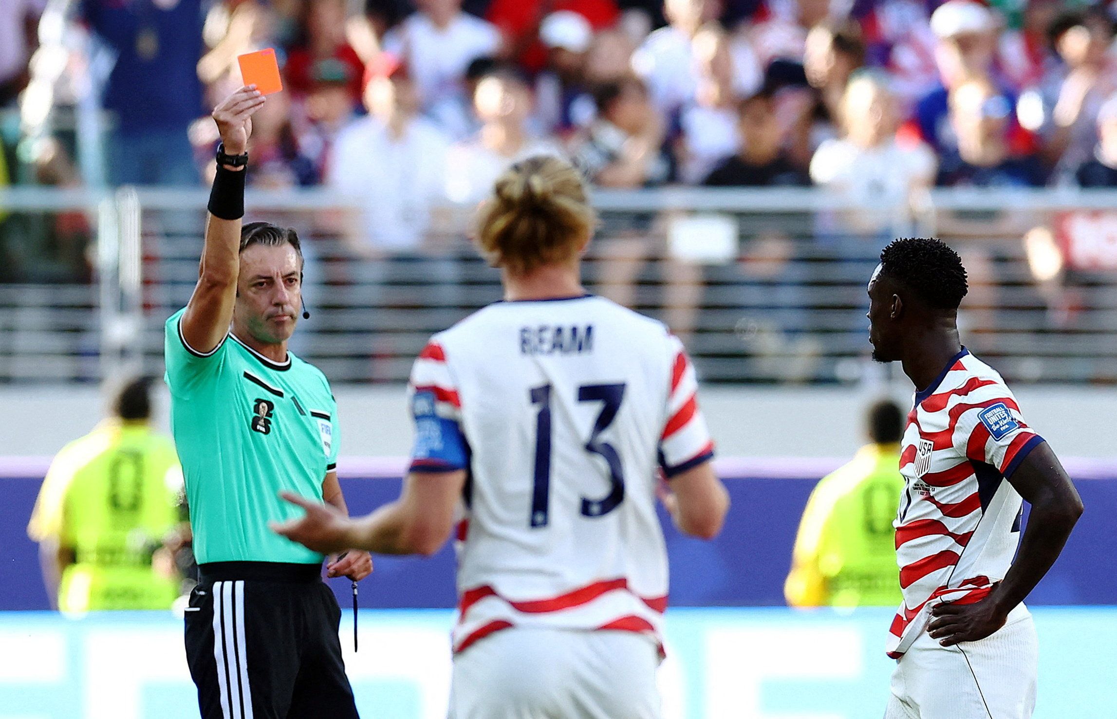 Balogun sah gegen Bosnien Rot: Jetzt hebt die FIFA die Sperre auf.