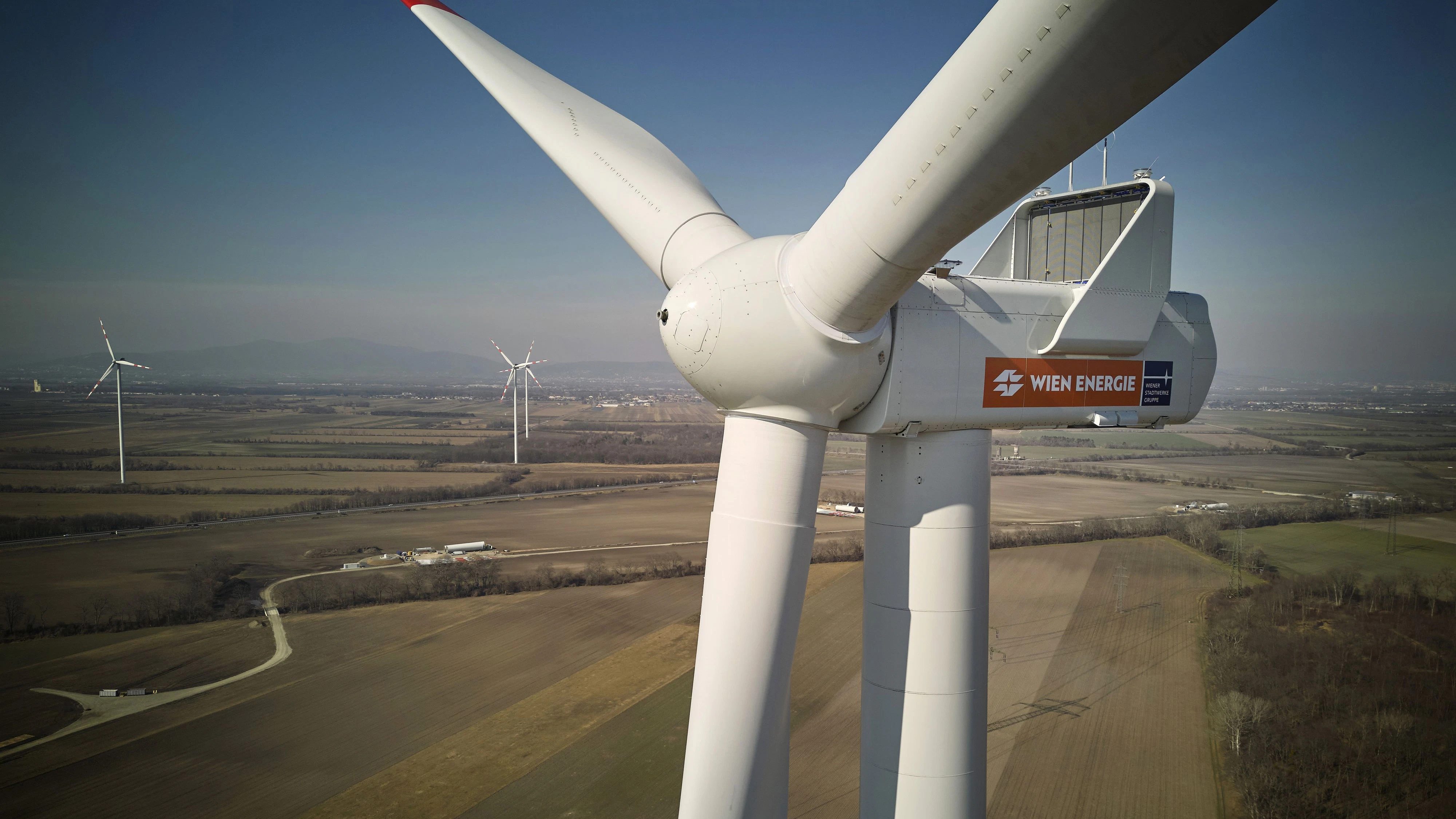 Windpark versorgt 20.000 Haushalte mit Ökostrom. 