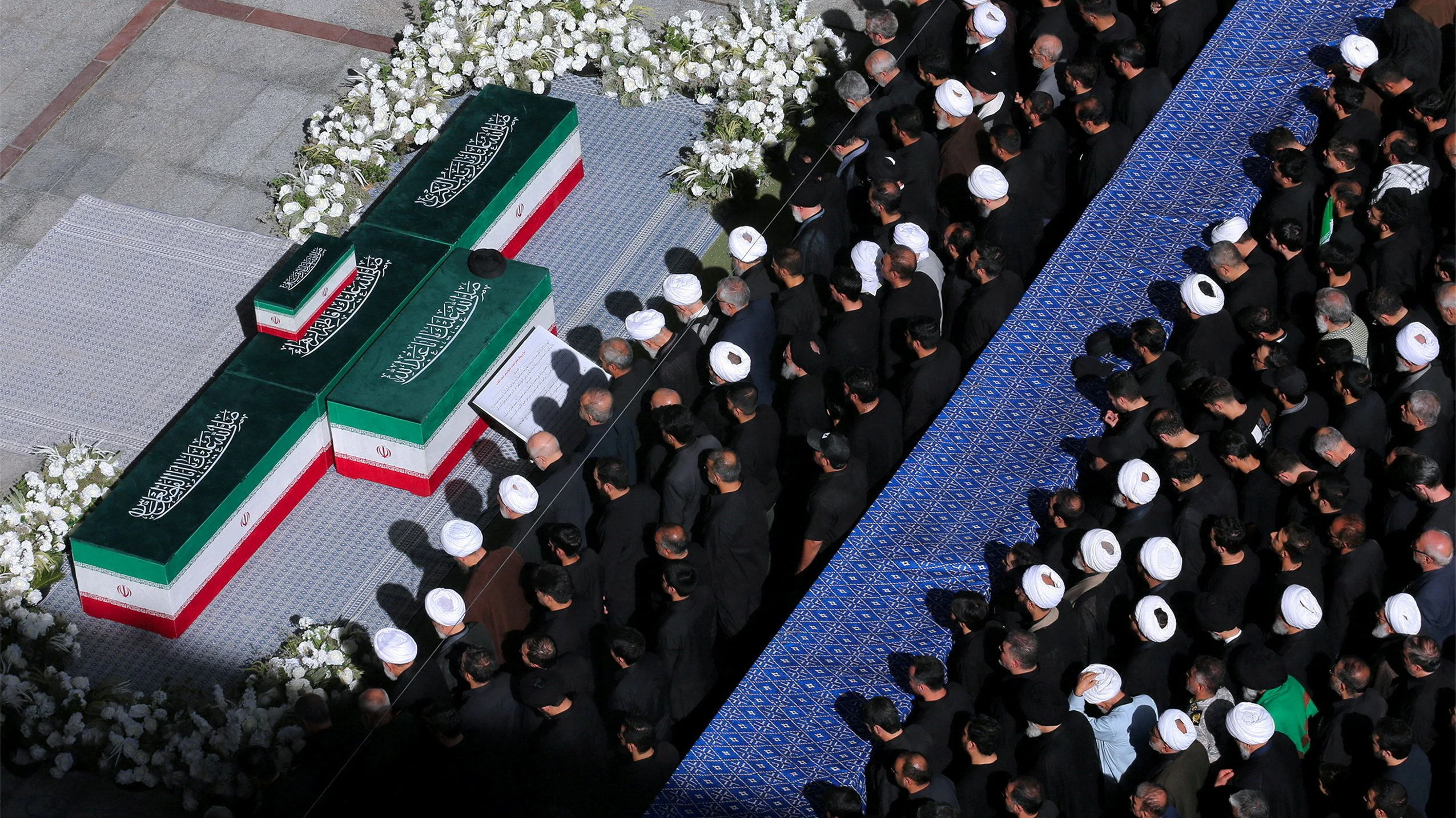 Der neue Ober-Mullah Modschtaba Chamenei fehlte bei der Trauerfeier für seinen Vater.