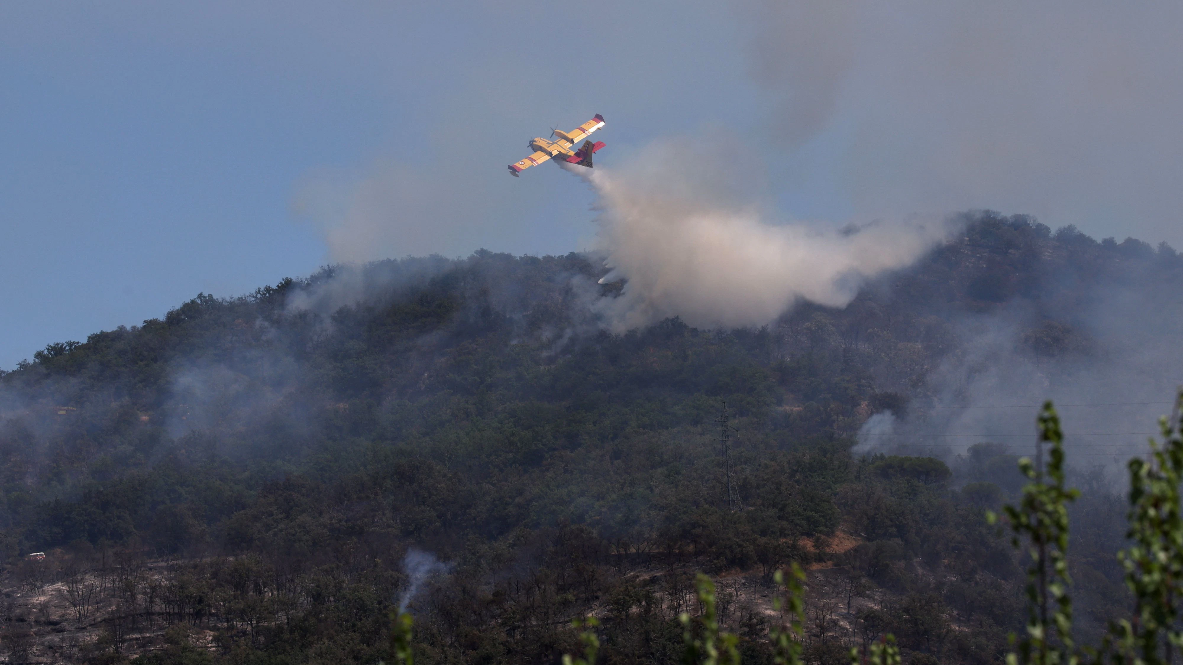 Heute.at - Waldbrand-Drama – 30.000 Menschen müssen fliehen