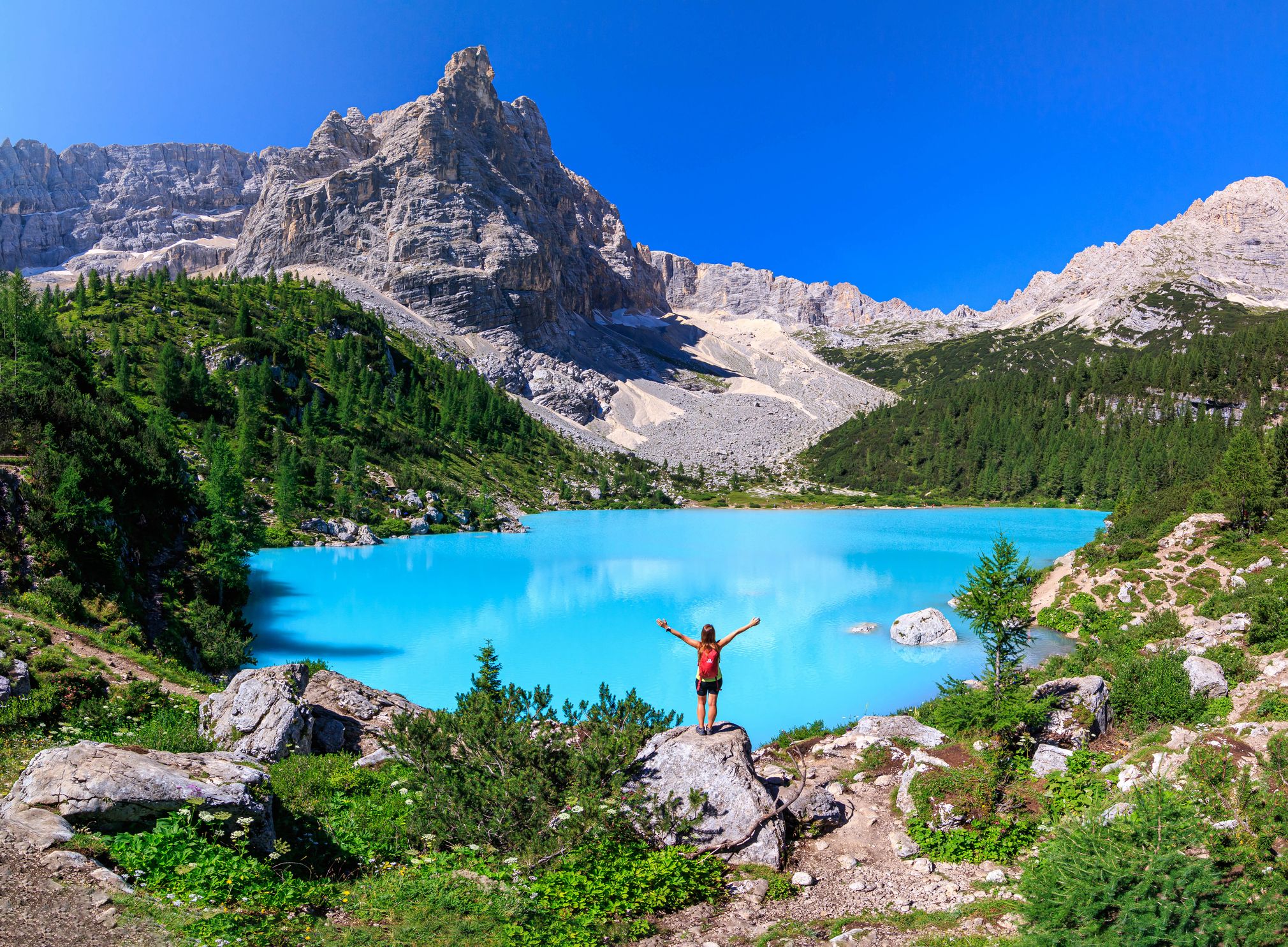 Die malerische Landschaft der Dolomiten zieht Touriusten an.