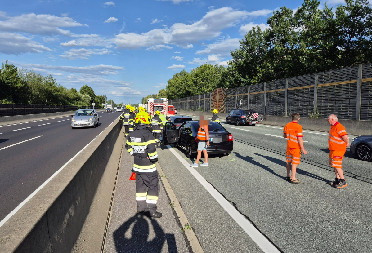 Die Einsatzkräfte waren rasch an der Unfallstelle und leisteten Erste Hilfe.