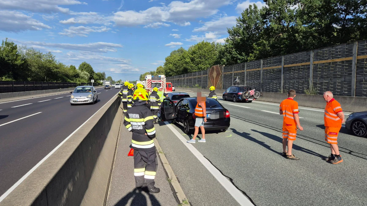 Heute.at - Sekundenschlaf! Familie bei Crash schwer verletzt