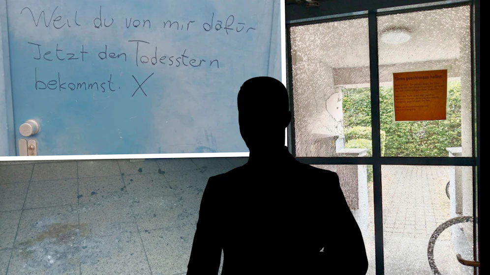 Angsterregende Botschaften, zerborstene Glastüre und Brandflecken – die Bewohner haben immer noch Angst.