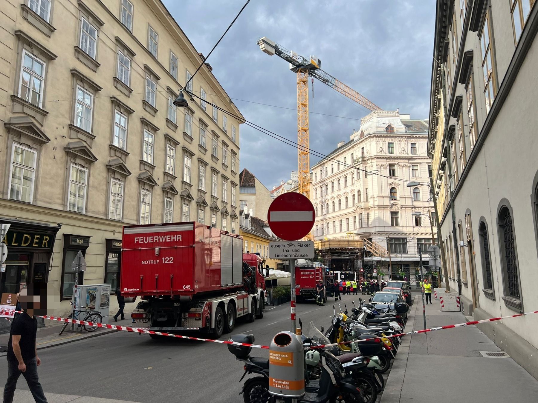 Am Montagabend (6. Juli 2026) kam es in der Habsburgergasse in der Inneren Stadt zu einem Feuerwehreinsatz. 