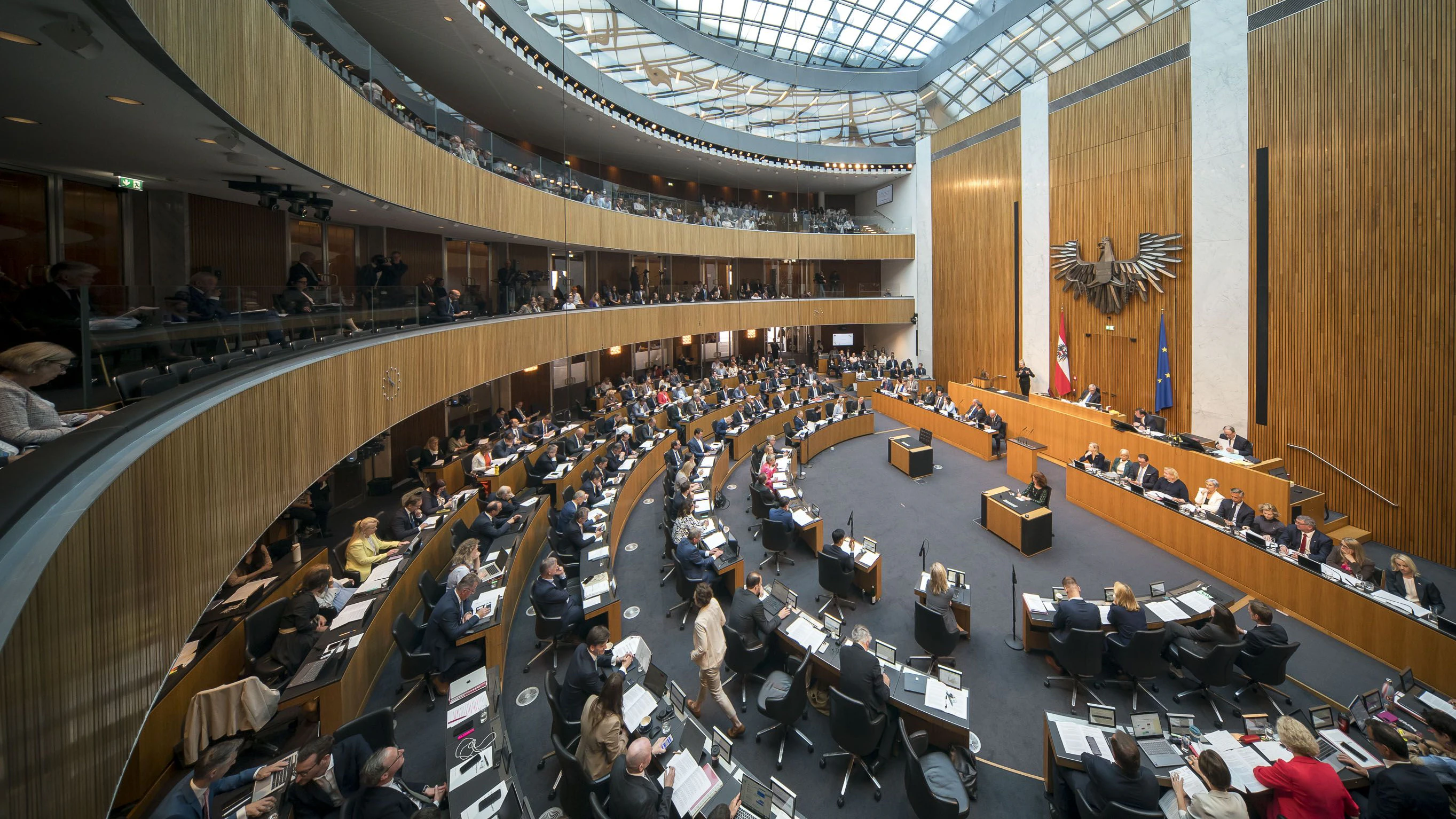 Heute.at - Parlament: Heuer gleich 74 Tage Ferien für Politiker