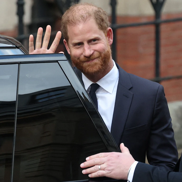 Der Prinz und weitere Prominente, darunter Elton John, wollten sich gegen die rüden Praktiken der britischen Boulevardmedien wehren. Aber nach vier Jahren Zivilprozess verloren die Kläger nun in sämtlichen Punkten. Wie es dazu kommen konnte, wie es jetzt weitergeht.