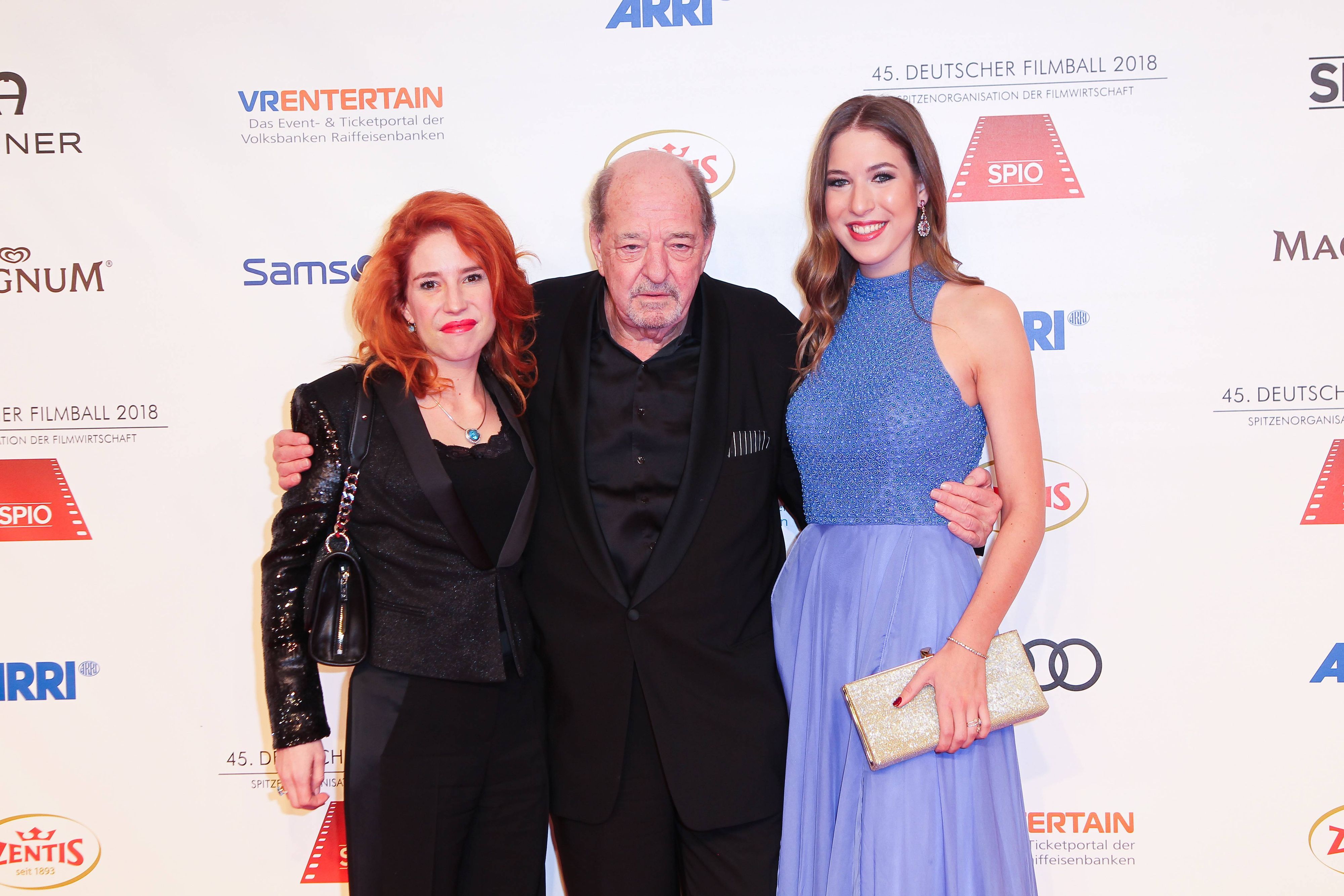 Ralph Siegel mit Tochter Alana und Frau Laura.