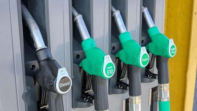 Heute.at - Teurer Sprit: Neue Preisbremse um 1,9 Cent je Liter