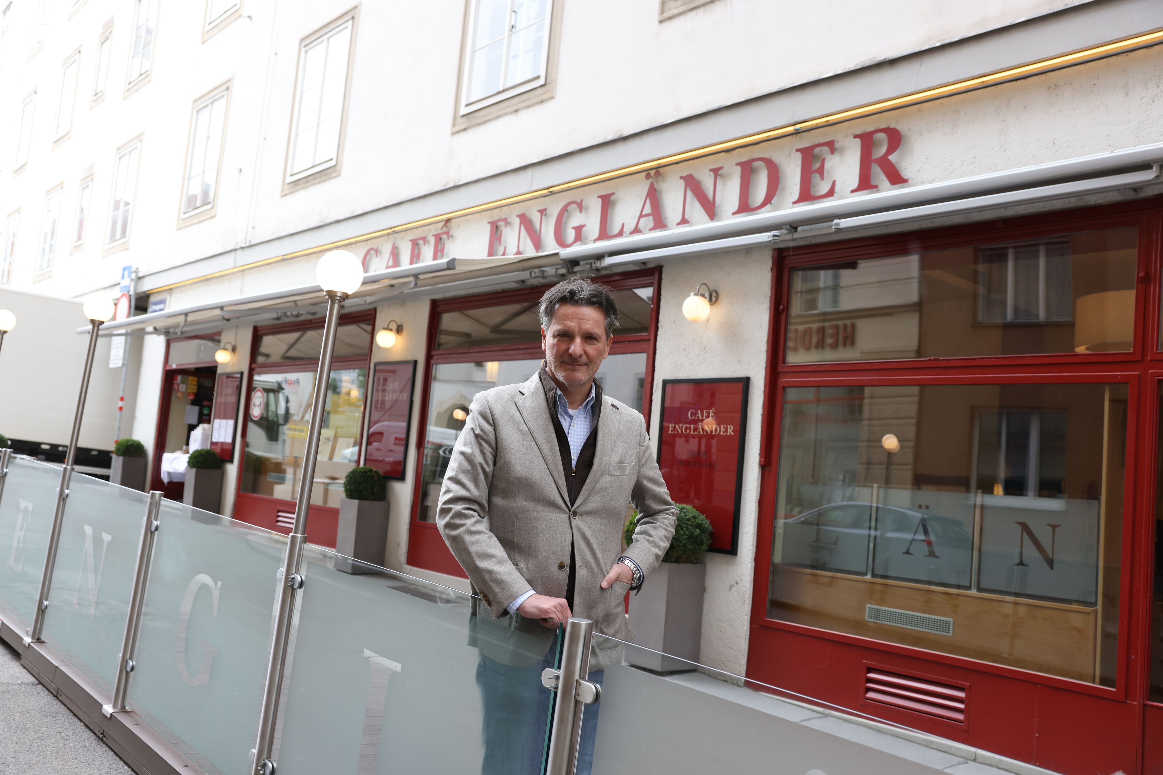 Cafe-Engländer-Chef Christian W. 