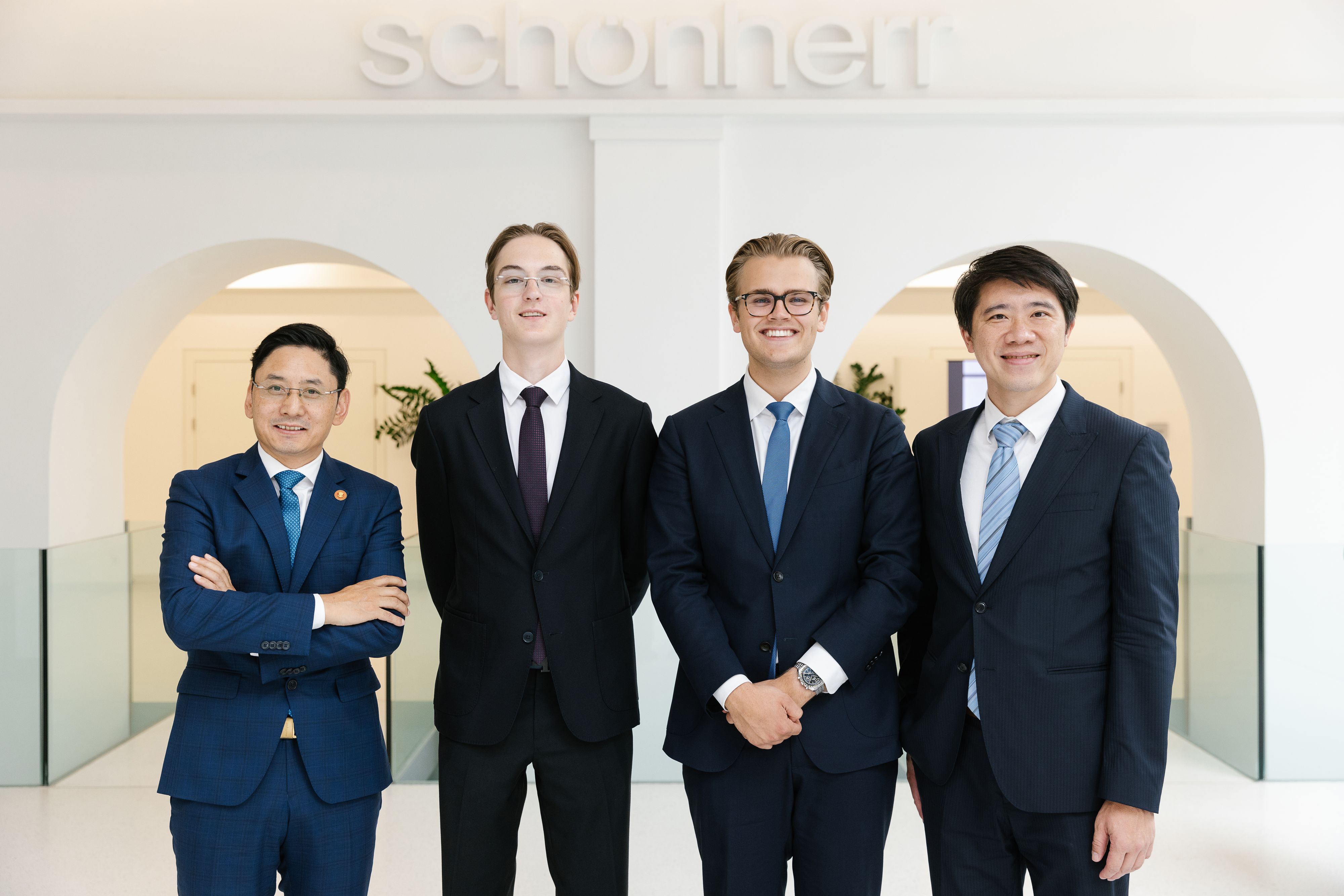 KI-Agenten greifen heute schon auf Bankdaten, Behörden und Netze zu. Das Gründerteam der Chandal Quantum Group will dagegen vorgehen.
