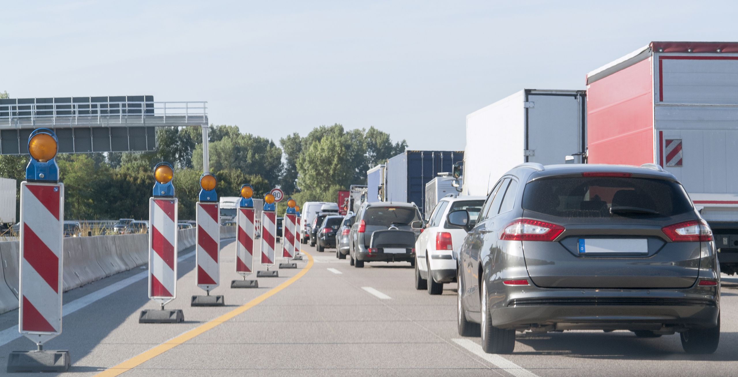 Neue Baustelle in Wien auf der A4 Richtung Flughafen könnte für Stau sorgen. 